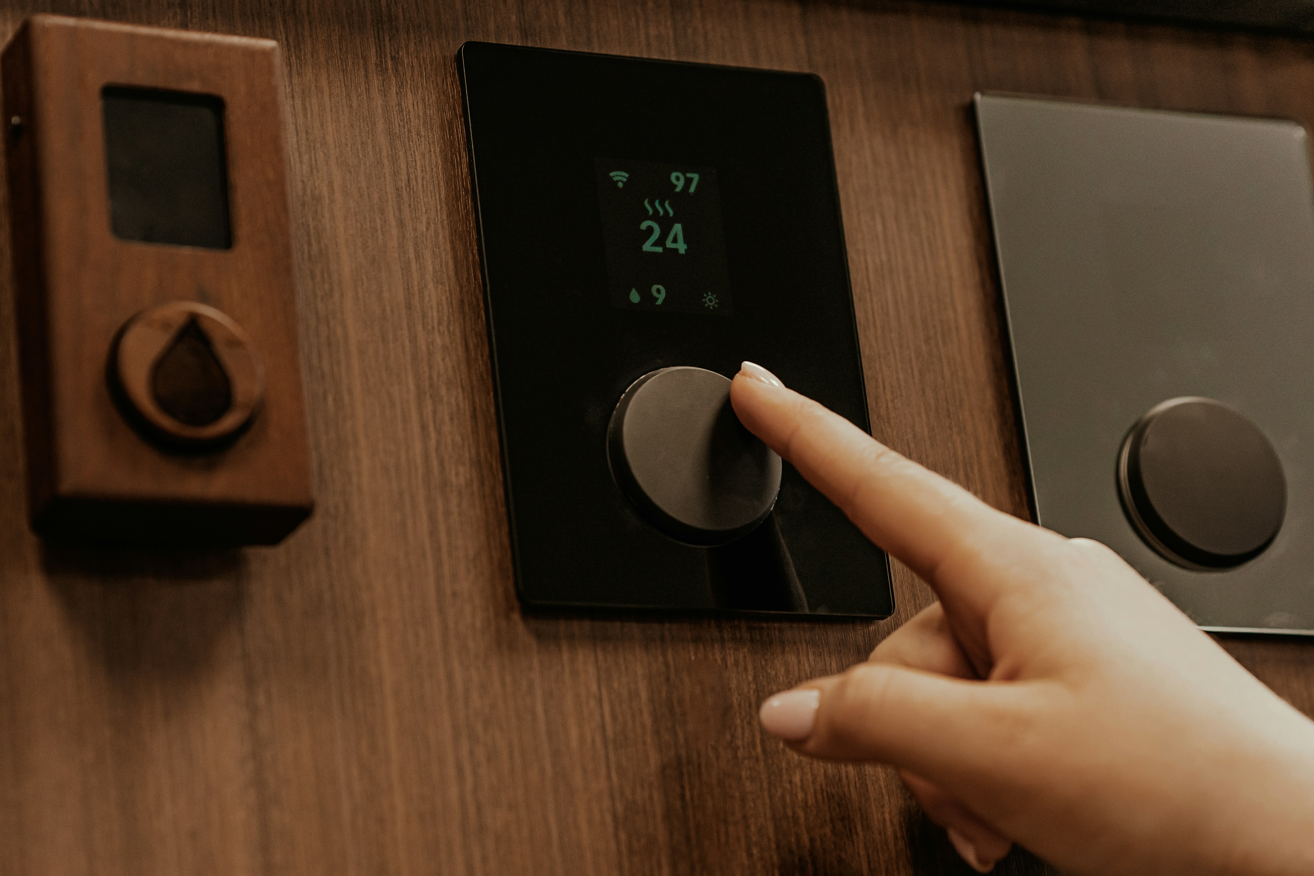 Control de voz y gestos mejorado para la automatización en el hogar