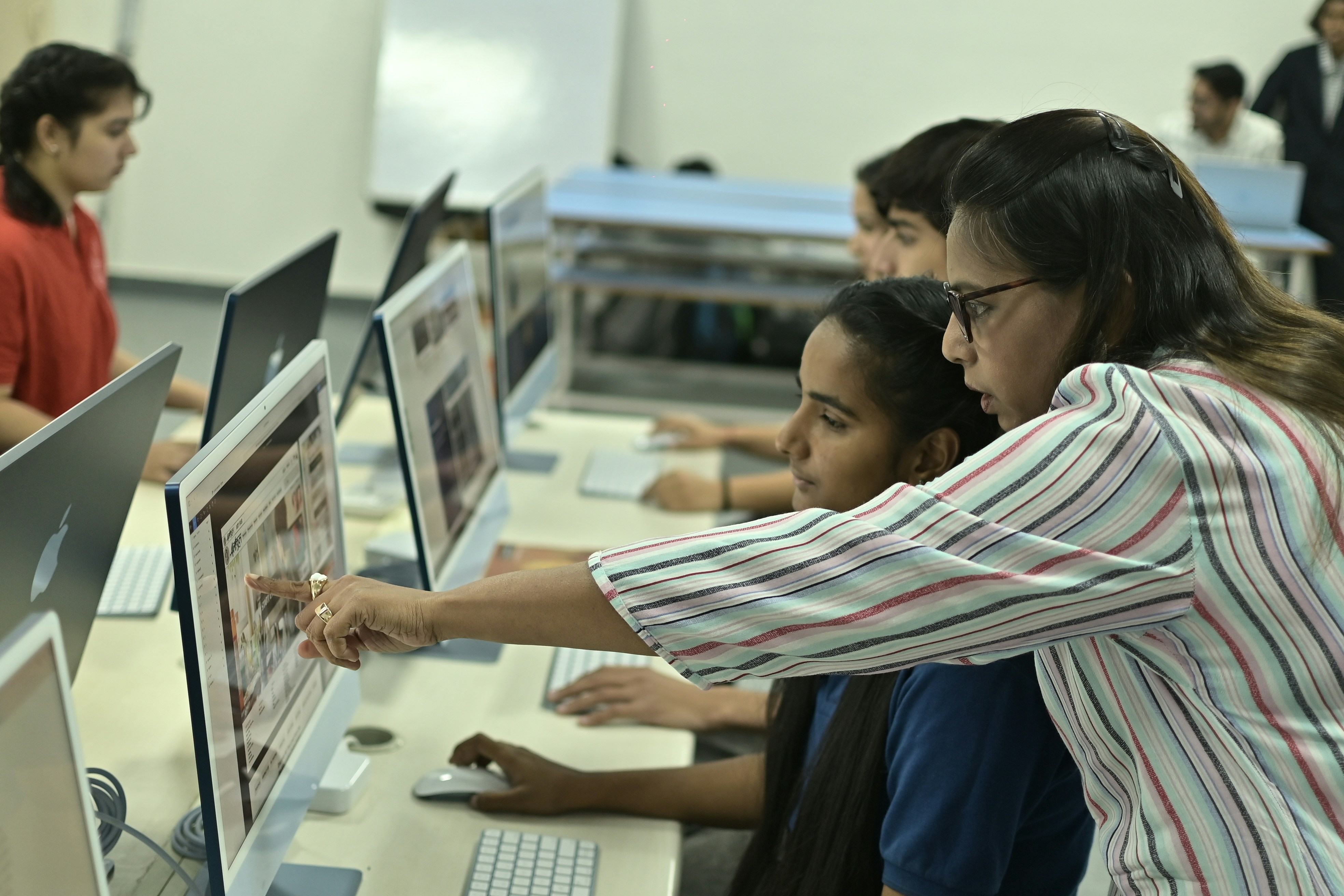 Mejor portal estudiantil con notas y tutoriales en Granada 2026
