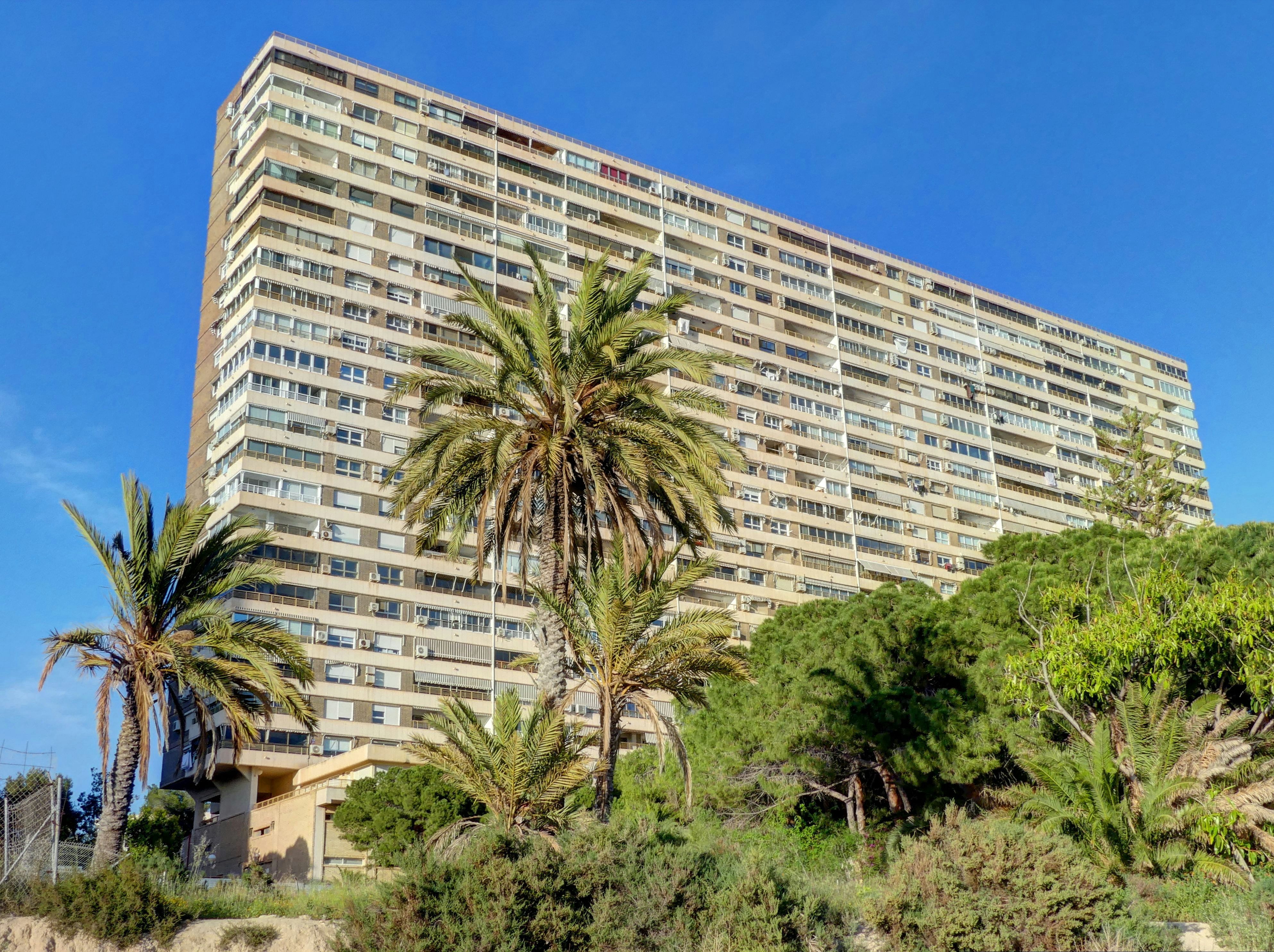 Las 3 mejores empresas para reemplazo personalizado de sistemas heredados en Alicante