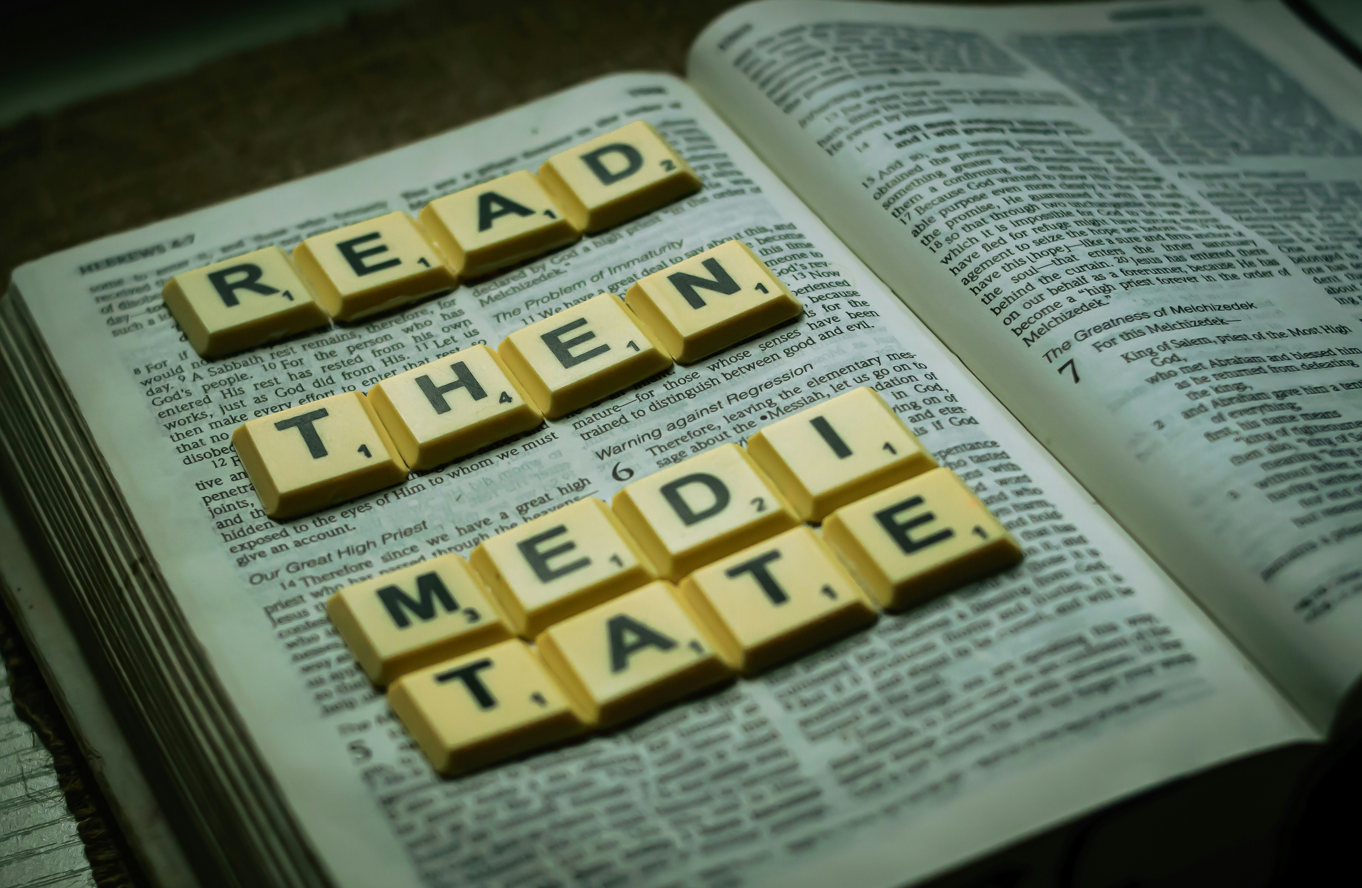 MetaKE: Meta-aprendizaje para la edición de conocimiento hacia un mejor equilibrio entre precisión y editabilidad