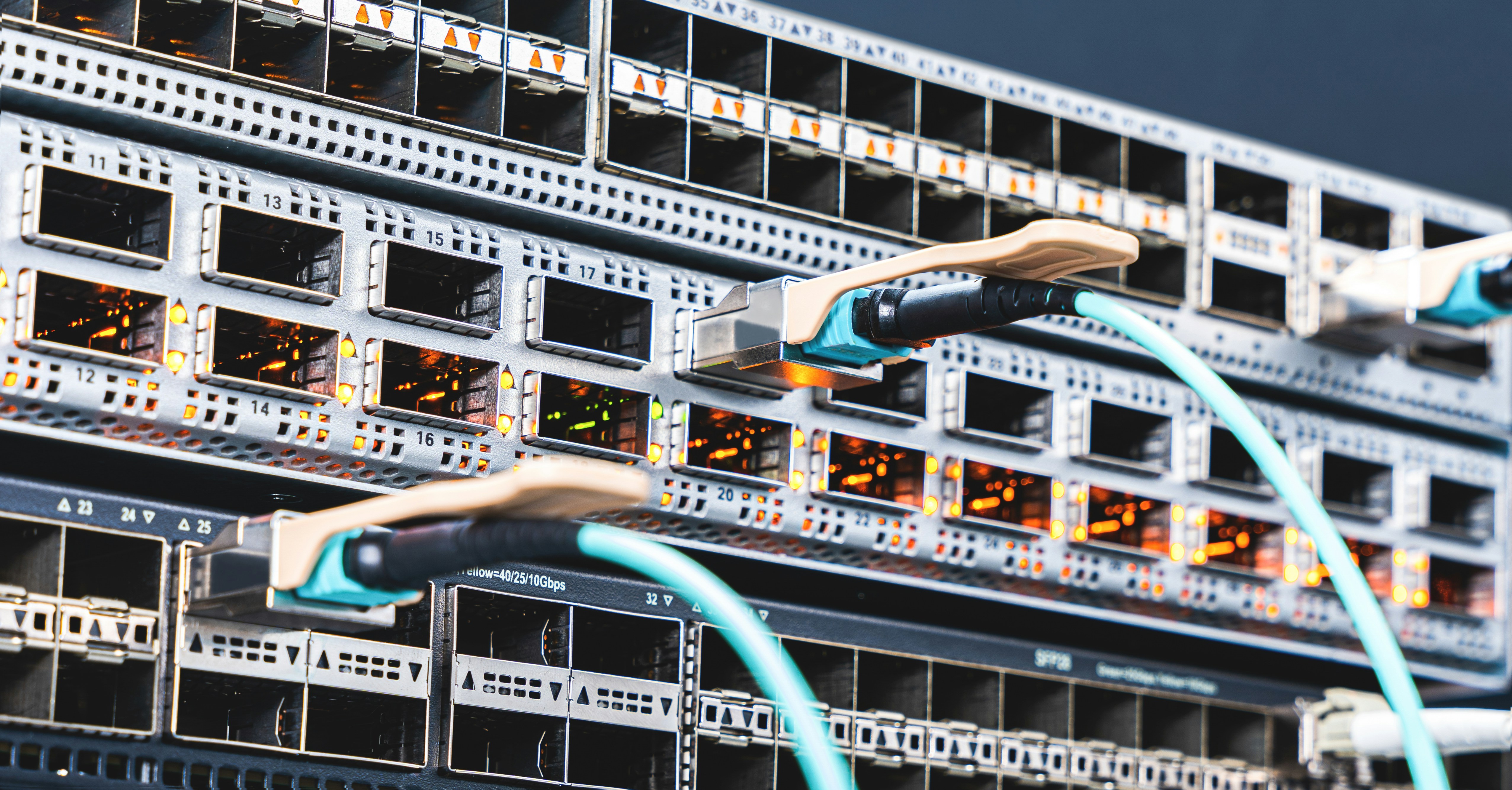 Solo el 50% de la capacidad de datacenters para 2026 está en construcción