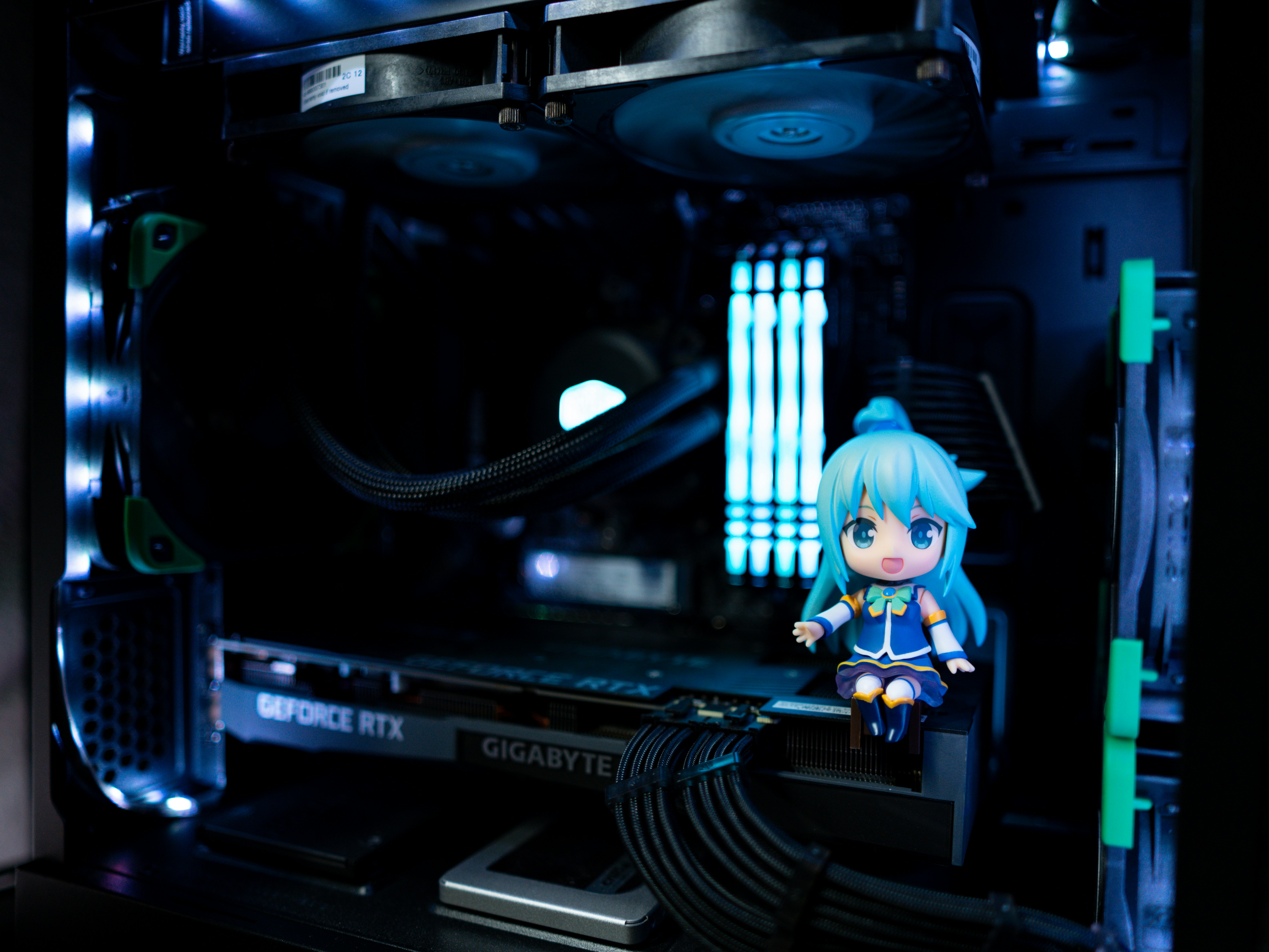 MSI | Frieren: Más Allá del Final – Magia anime en hardware premium