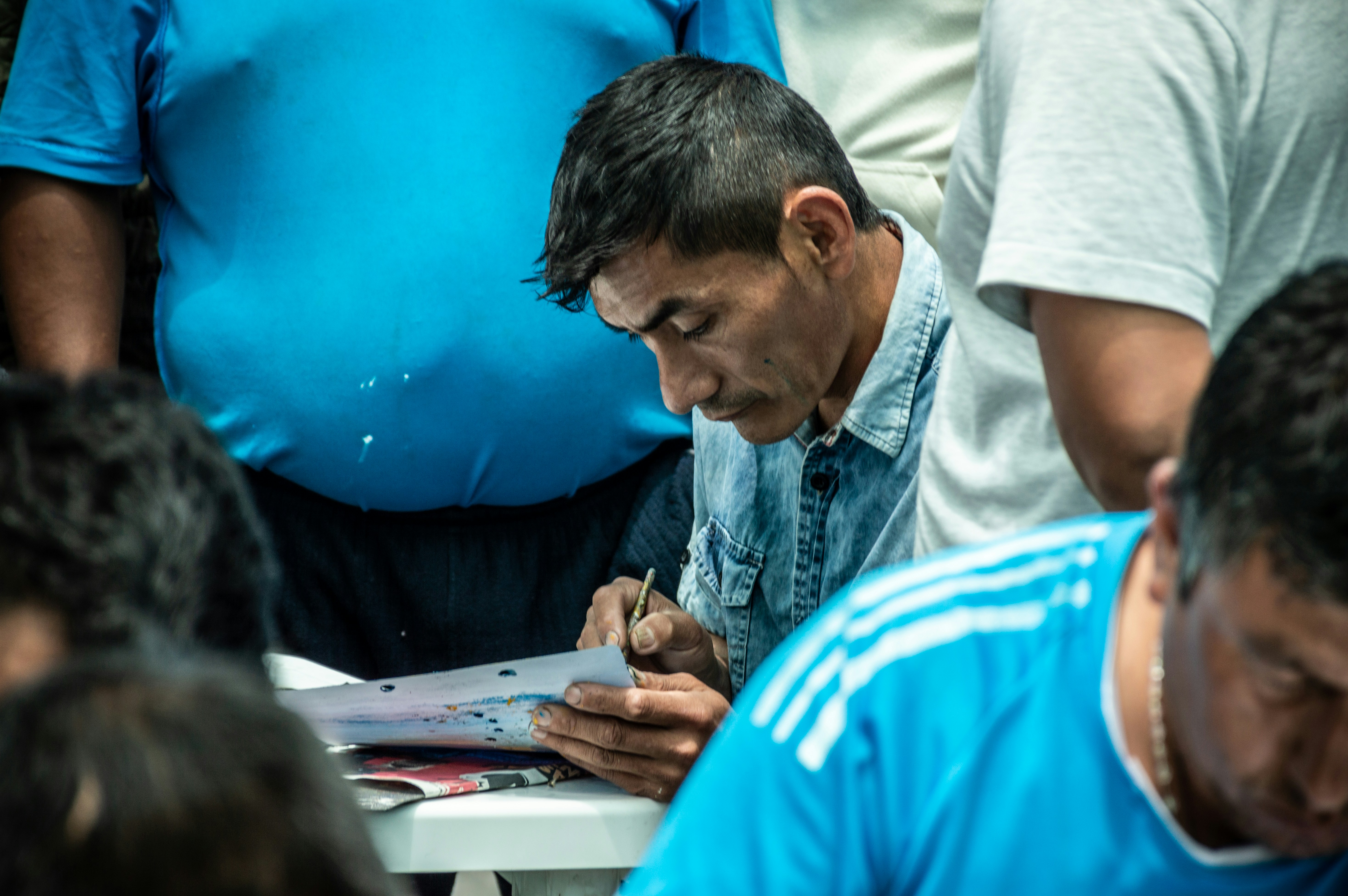 Actor-Crítico con Muestreo por Importancia Activo