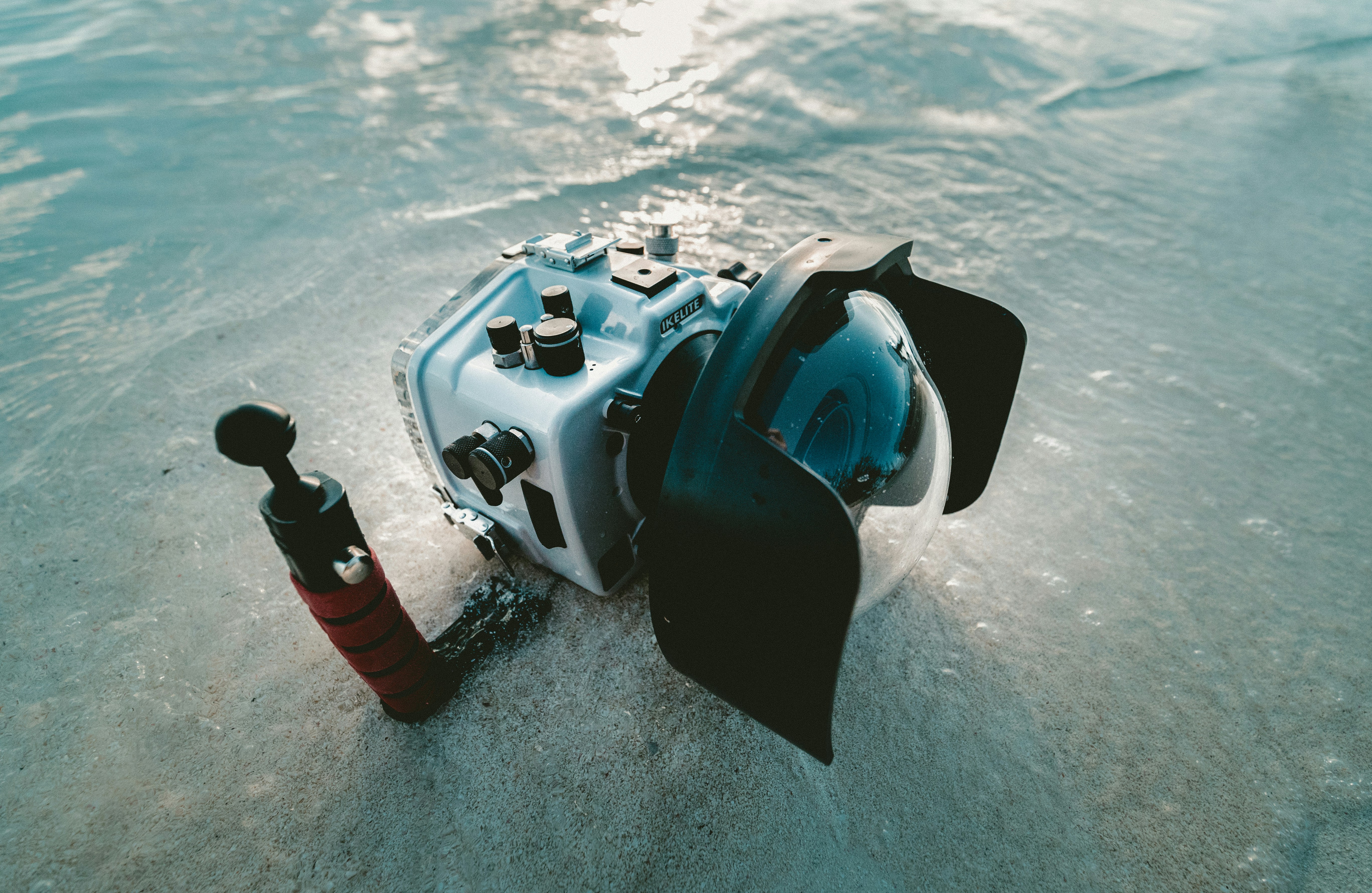 Vehículos submarinos autónomos: planificación end-to-end con RL