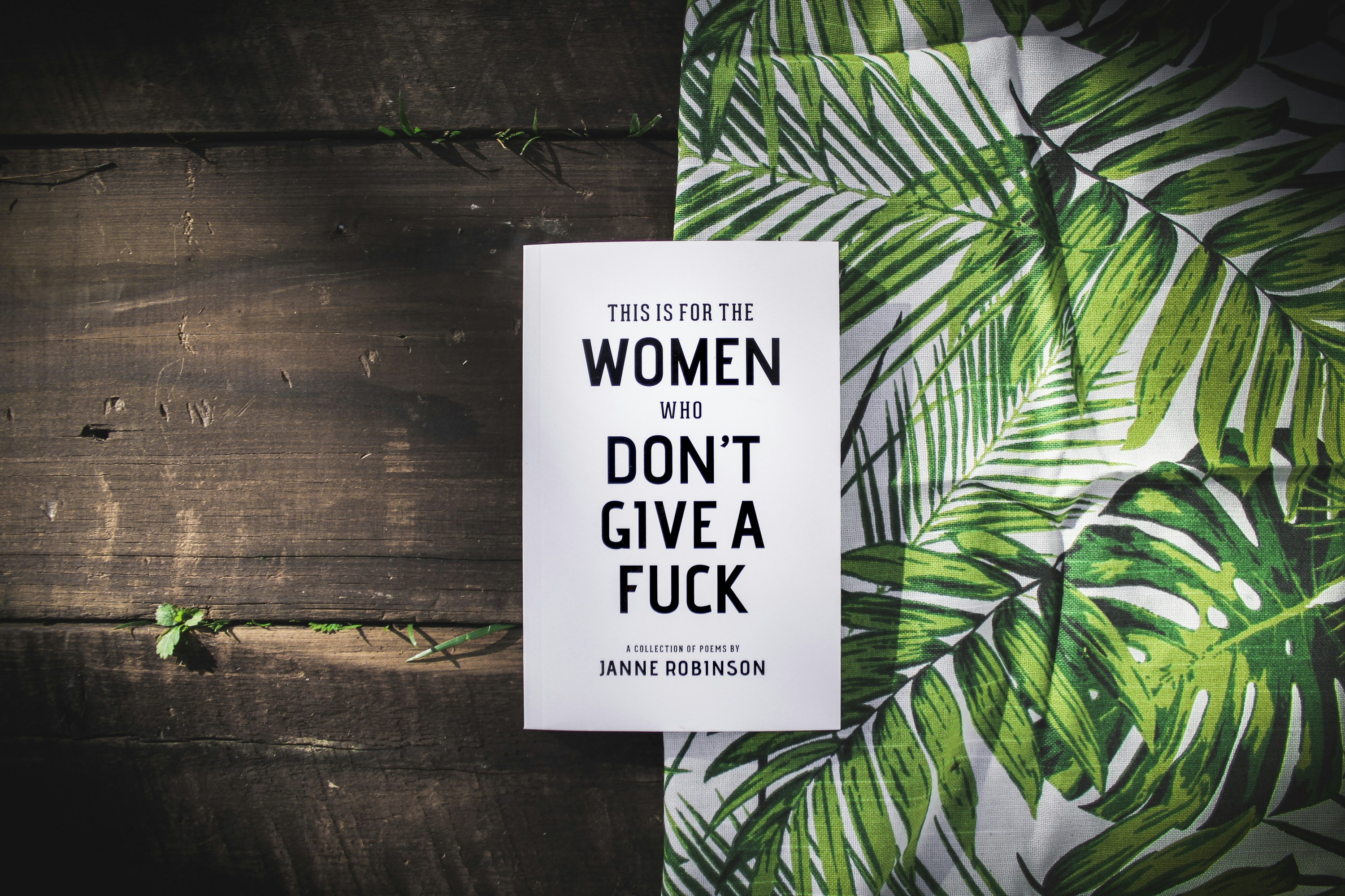 Dejen de culpar a la confianza de las mujeres. El verdadero problema es una cultura sesgada que las castiga por usarla.