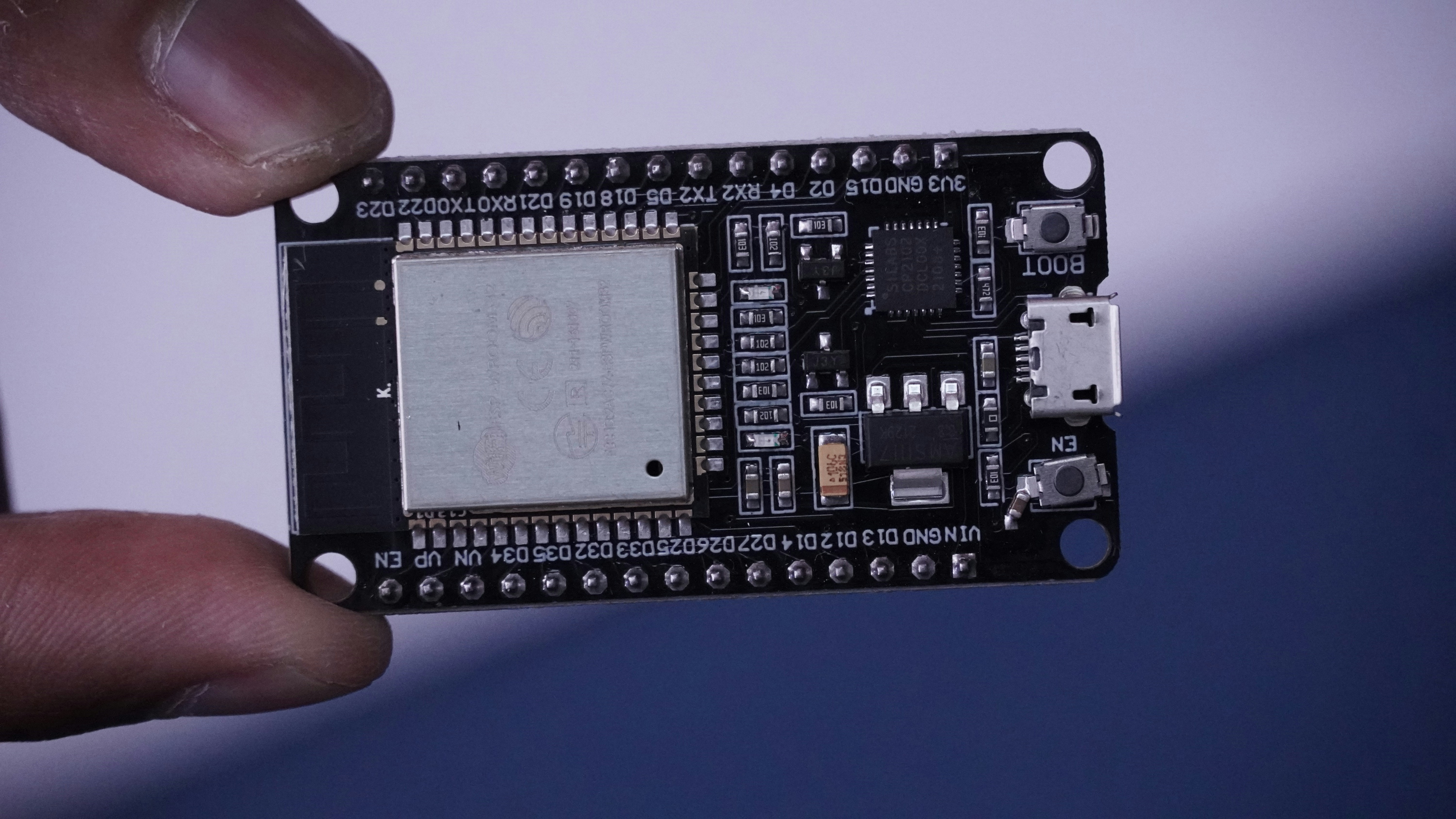 No todas las placas ESP32 son iguales: por qué el fabricante importa