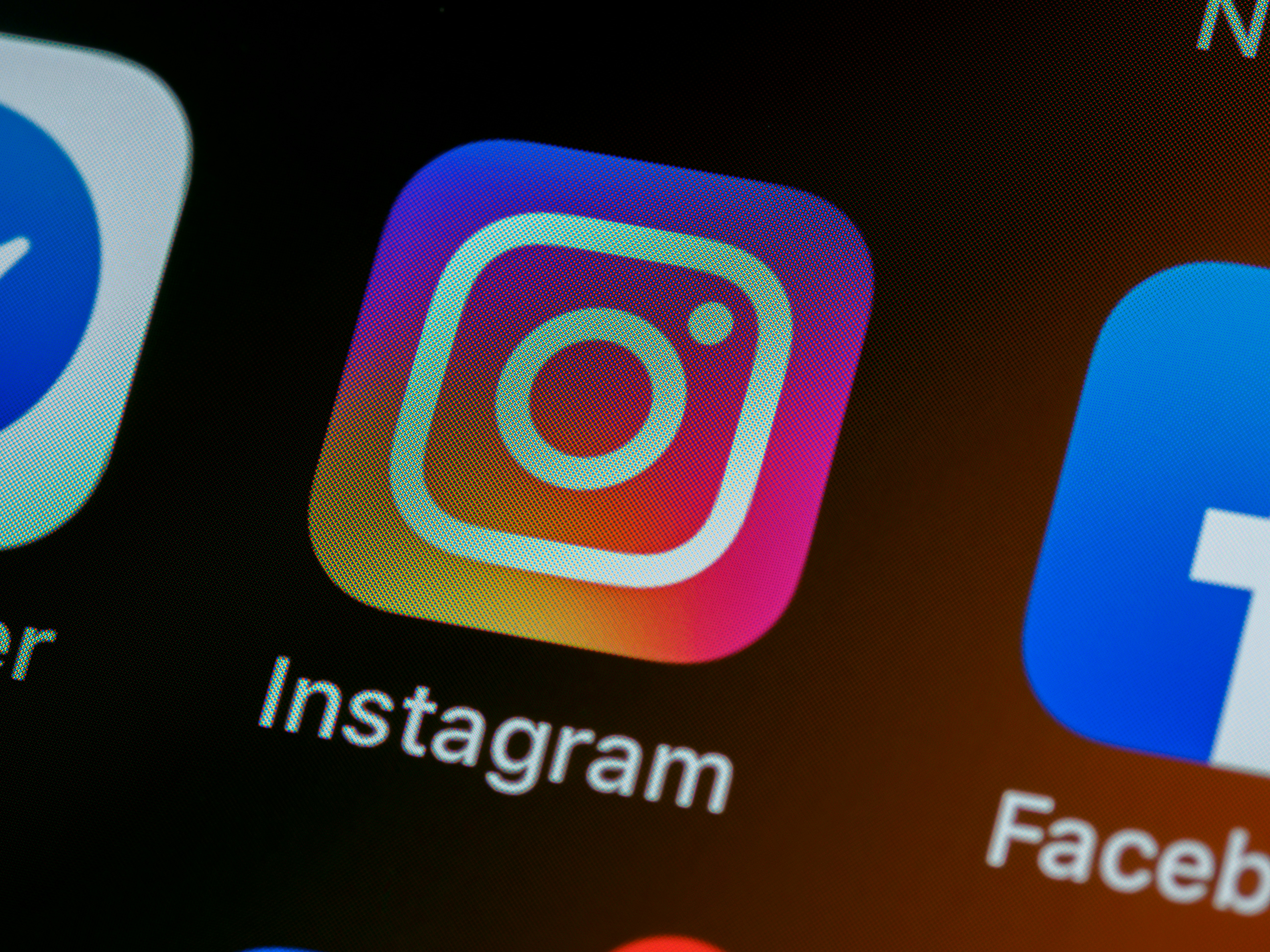 Instagram está realizando un importante actualización en miles de millones de cuentas de adolescentes. Aquí está lo que es necesario saber.