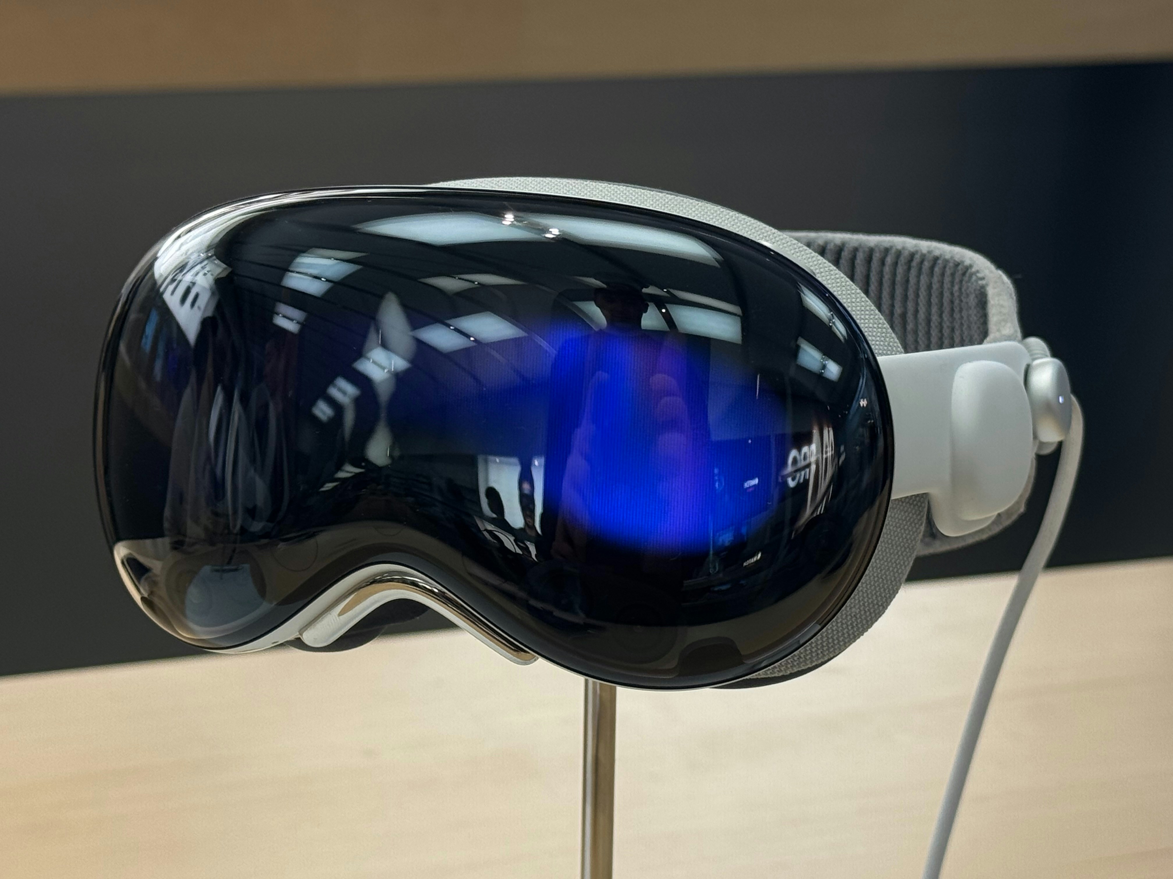 Siri AI, Safari 3D y más novedades llegan a visionOS 27