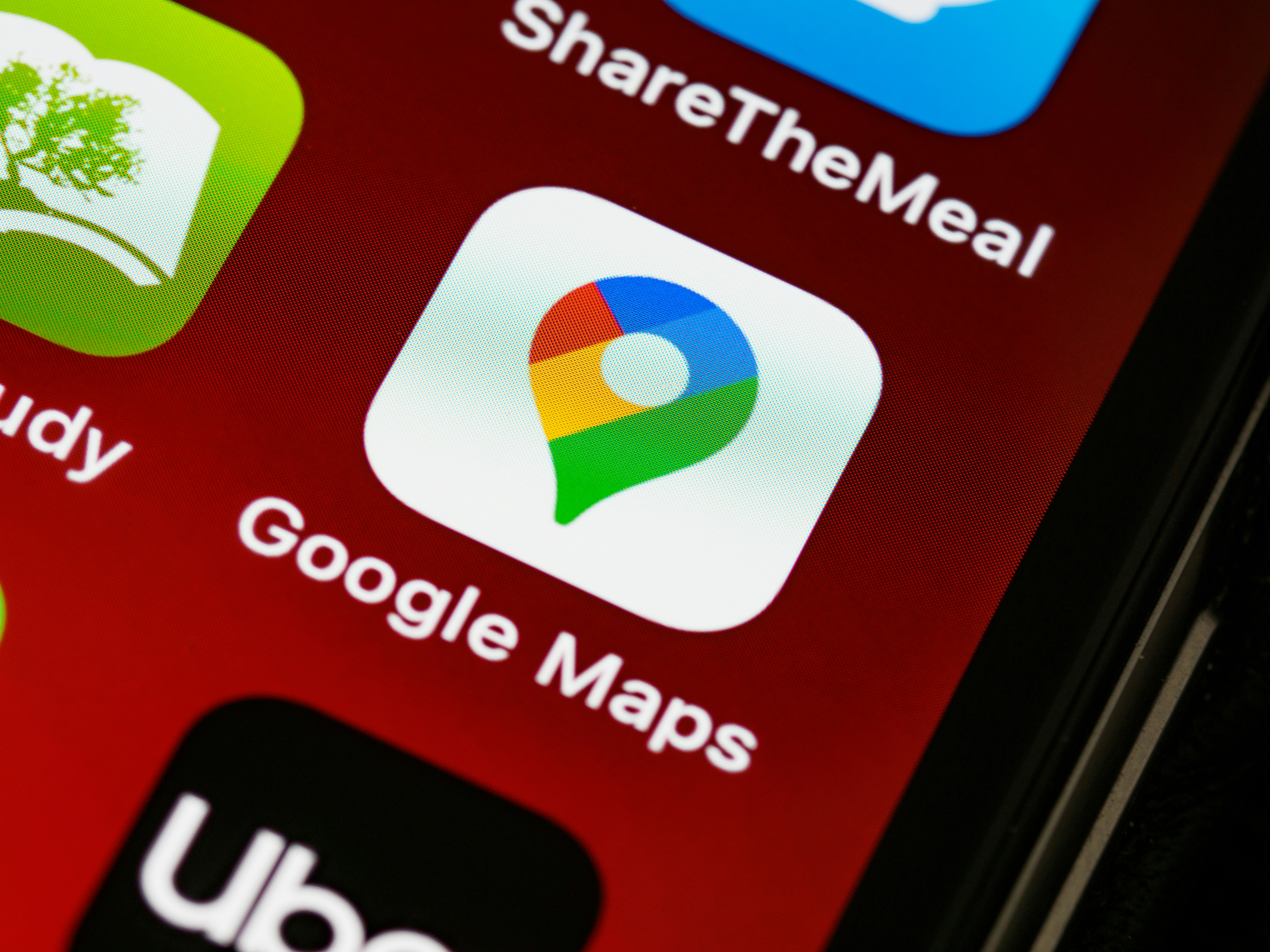 Google Maps tiene un modo de ahorro de energía que extiende la vida de la batería por 4 horas, pero hay un inconveniente