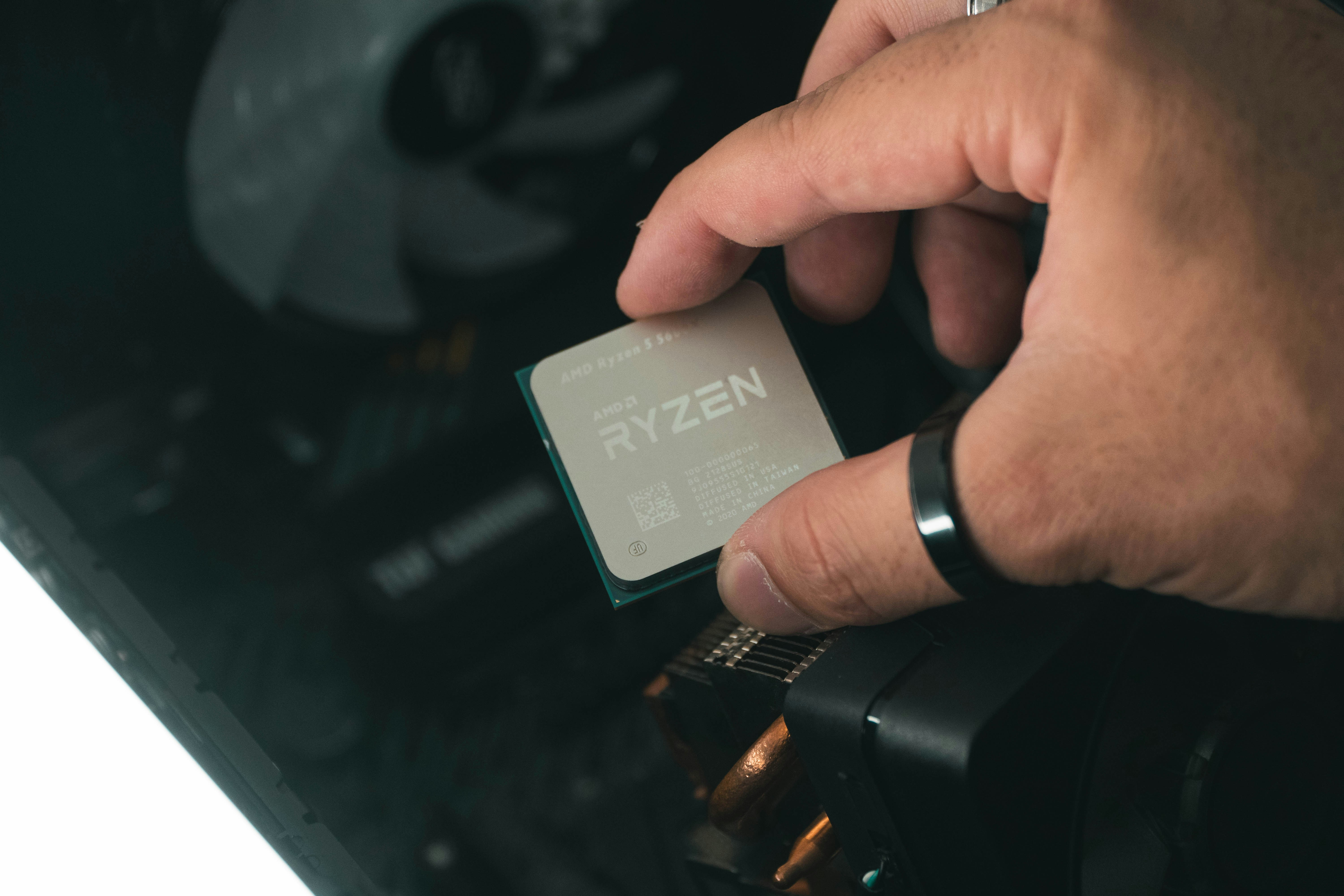 Nvidia vende computadora pequeña que pone AI grande en su escritorio
