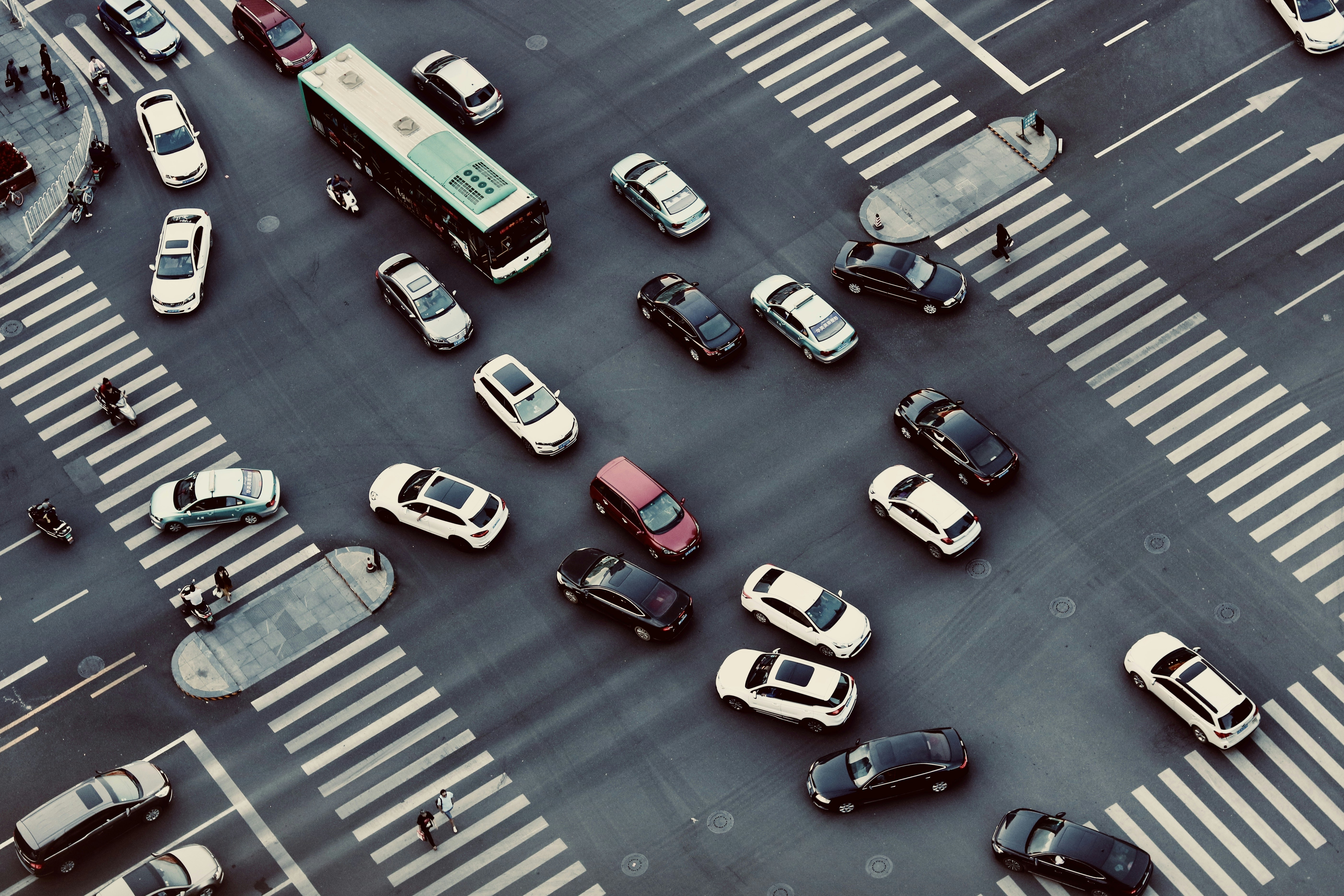 Cómo Obtener Tráfico Gratuito para tu Sitio Web de Afiliados de ClickBank en Piloto Automático