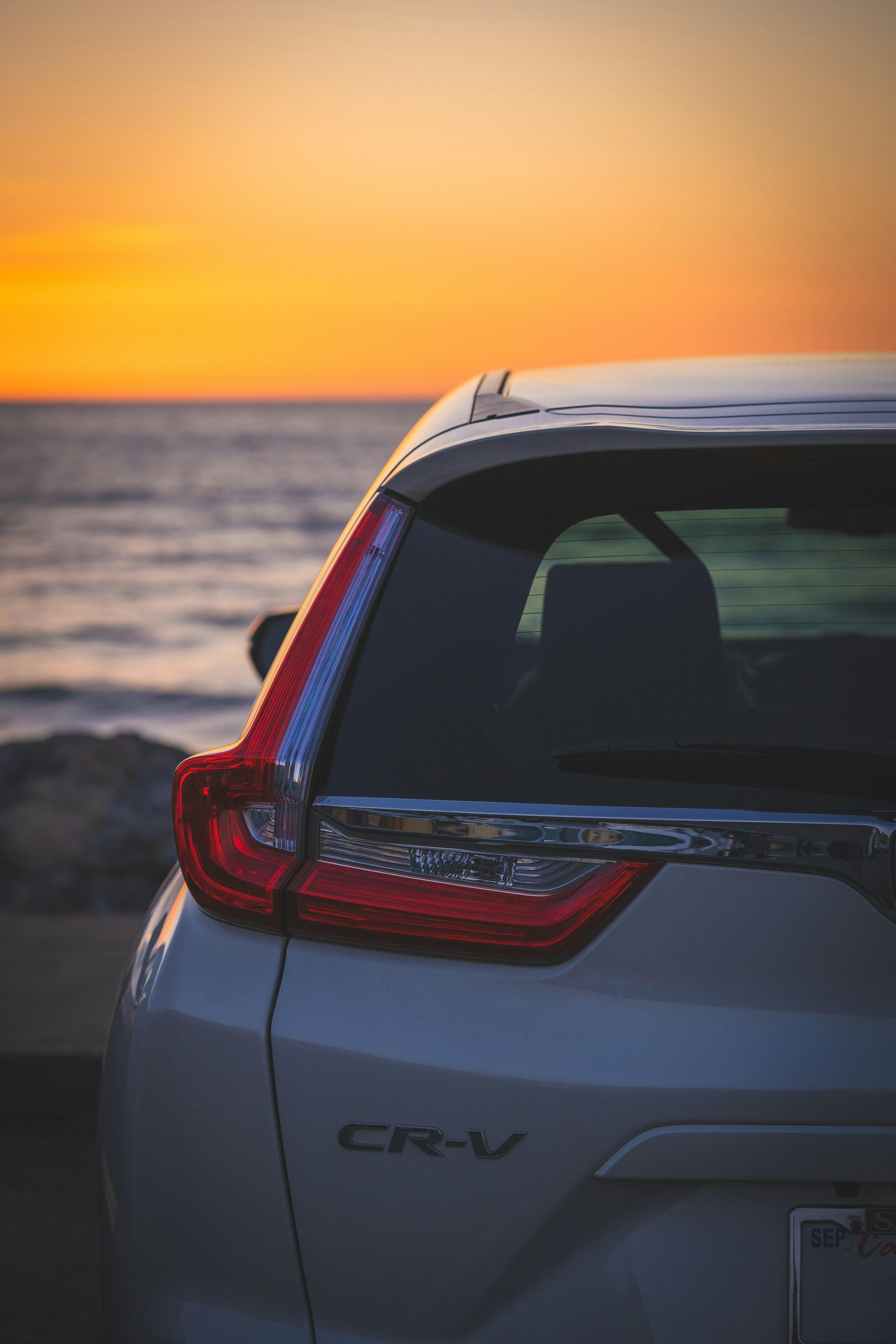 Olvídate del CR-V Híbrido—este SUV de tres filas te da más por el mismo dinero.