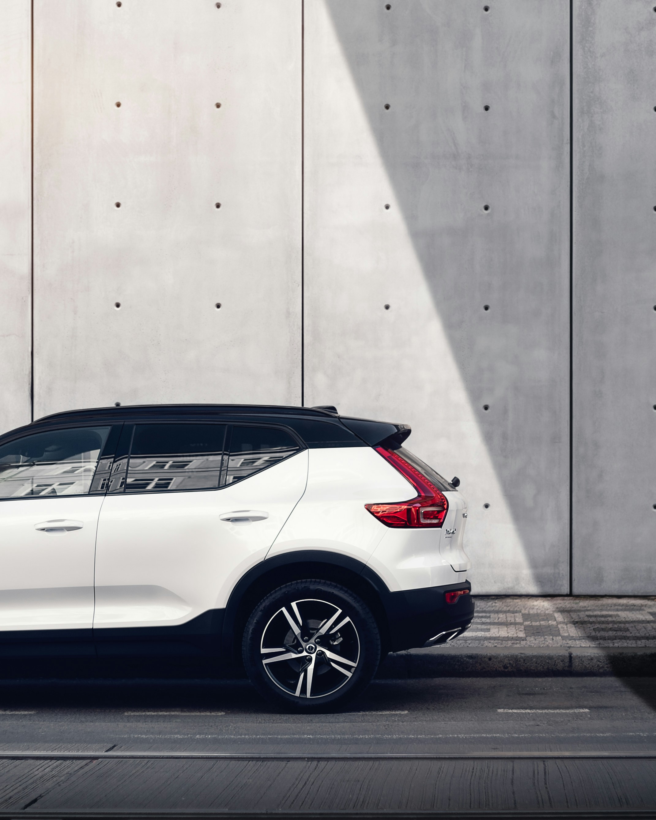 Olvídate del Volvo XC40—Este SUV coreano cuesta $17,000 menos y rinde más combustible