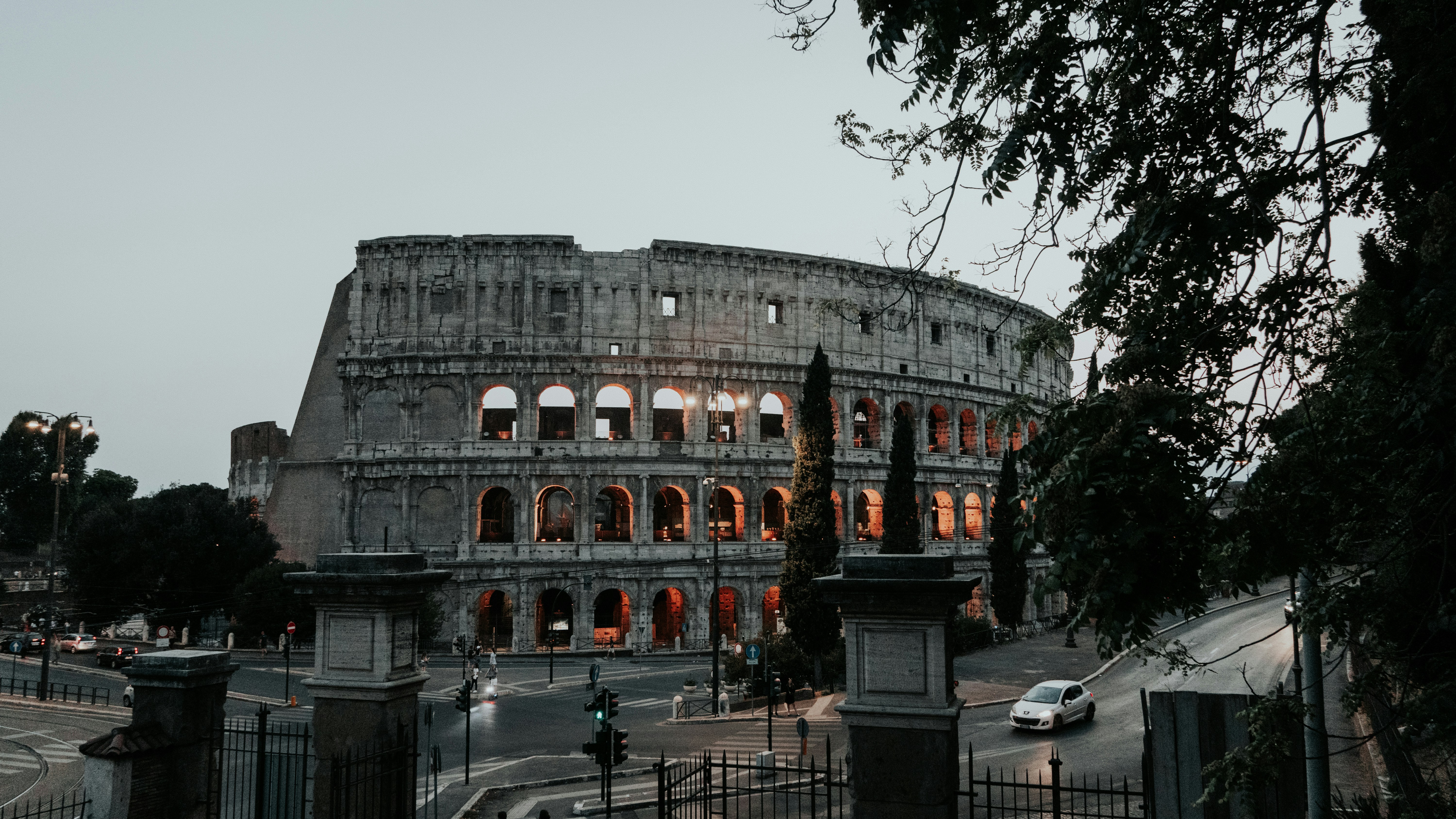 Framework abierto y orientado a la IA con consciencia para la construcción de agentes de IA con ejecución de tareas en jerarquía mediante ROMA, un marco de meta-agente.