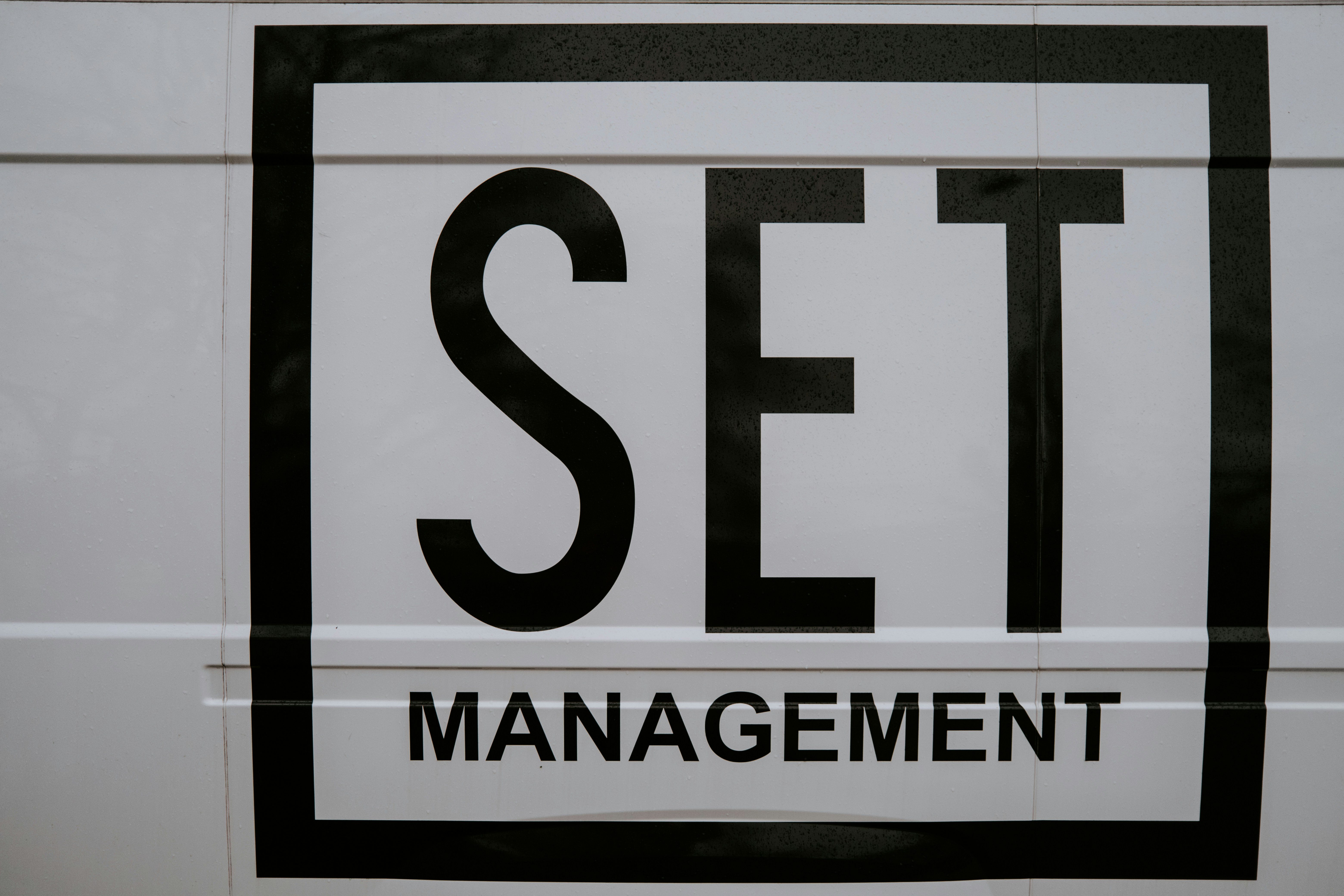 Soluciónes en software personalizadas para la gestión: maximizando la eficiencia para empresas