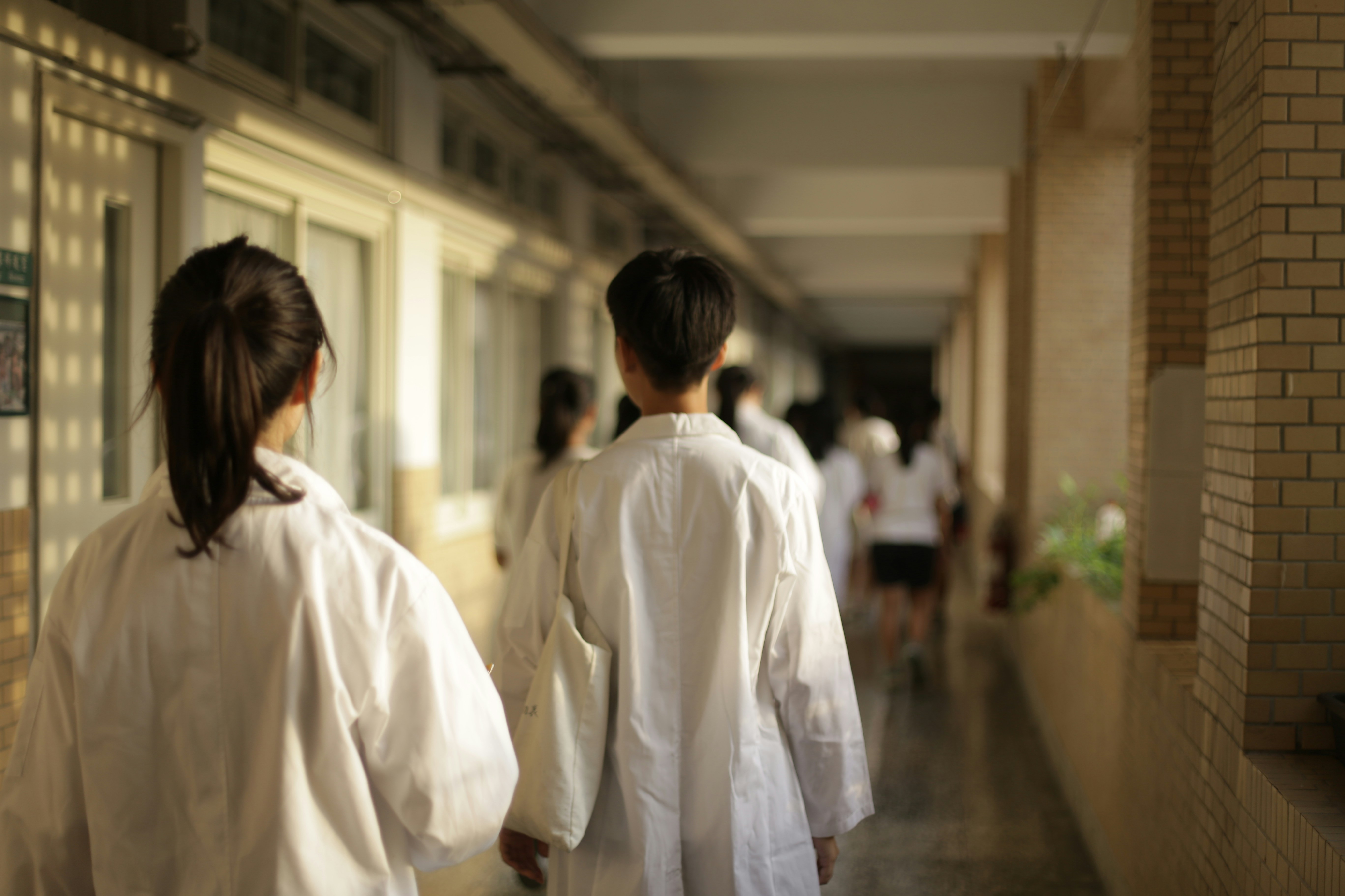 Aprendizaje por transferencia conformalizado para pronóstico del estado de salud de baterías Li-ion bajo variabilidad de fabricación y uso