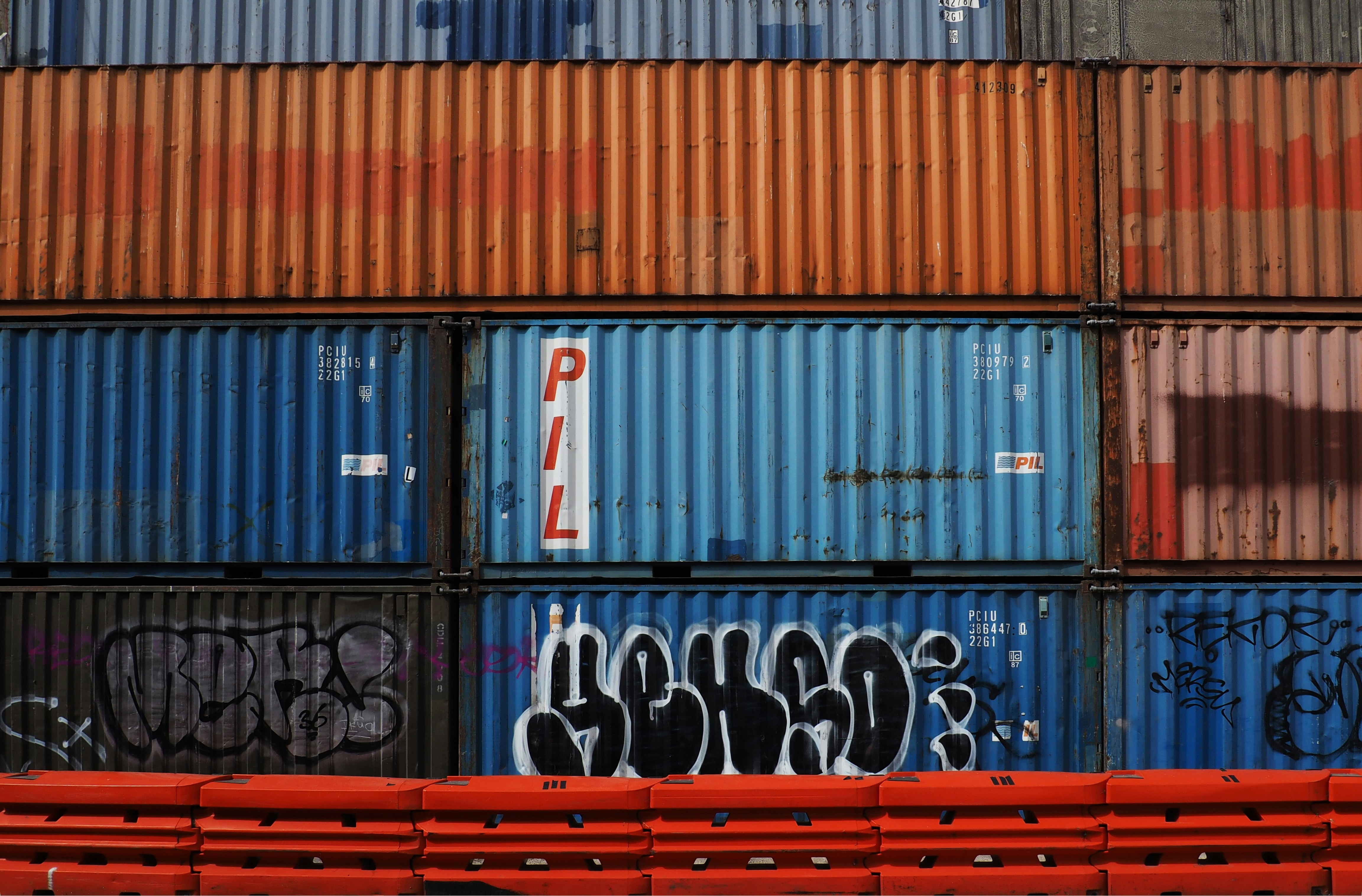 ¿Qué problemas comerciales resuelve el sistema de gestión de una autoescuela?