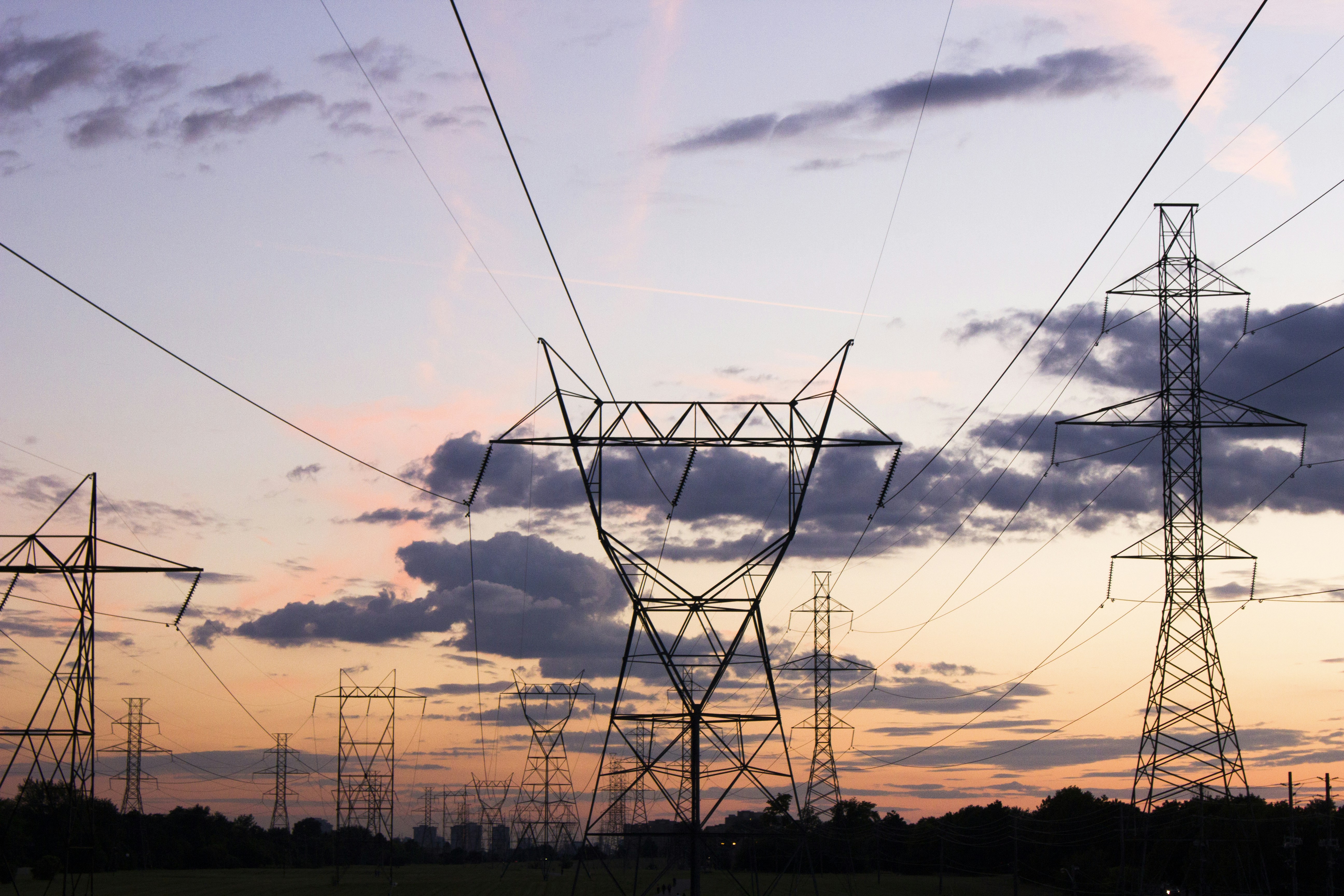 Cómo la Analítica de Datos impulsada por IA predice la demanda de energía con precisión