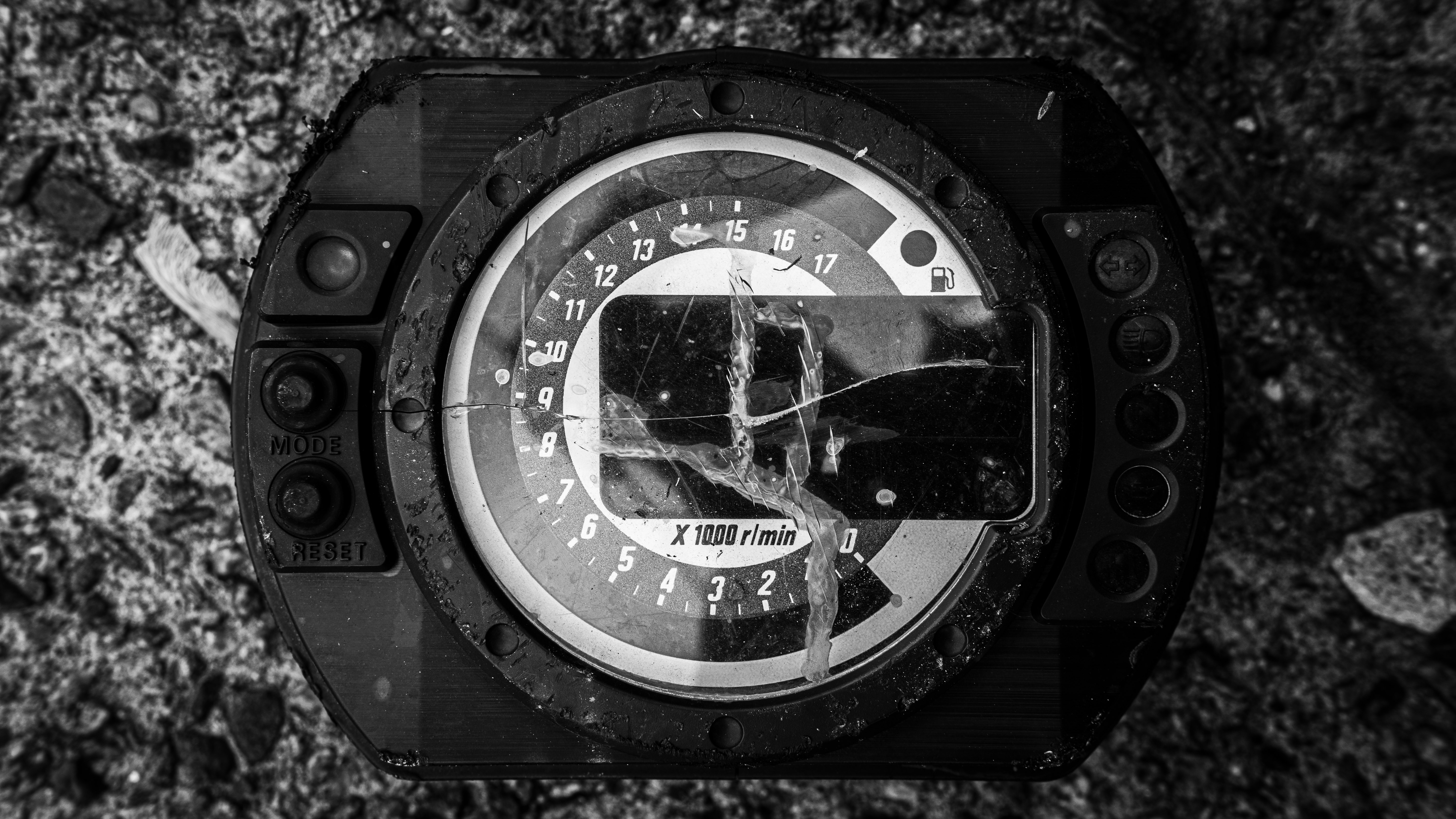 El tiempo no es una etiqueta: Rotación de fase continua para grafos de conocimiento temporal y memoria agentica