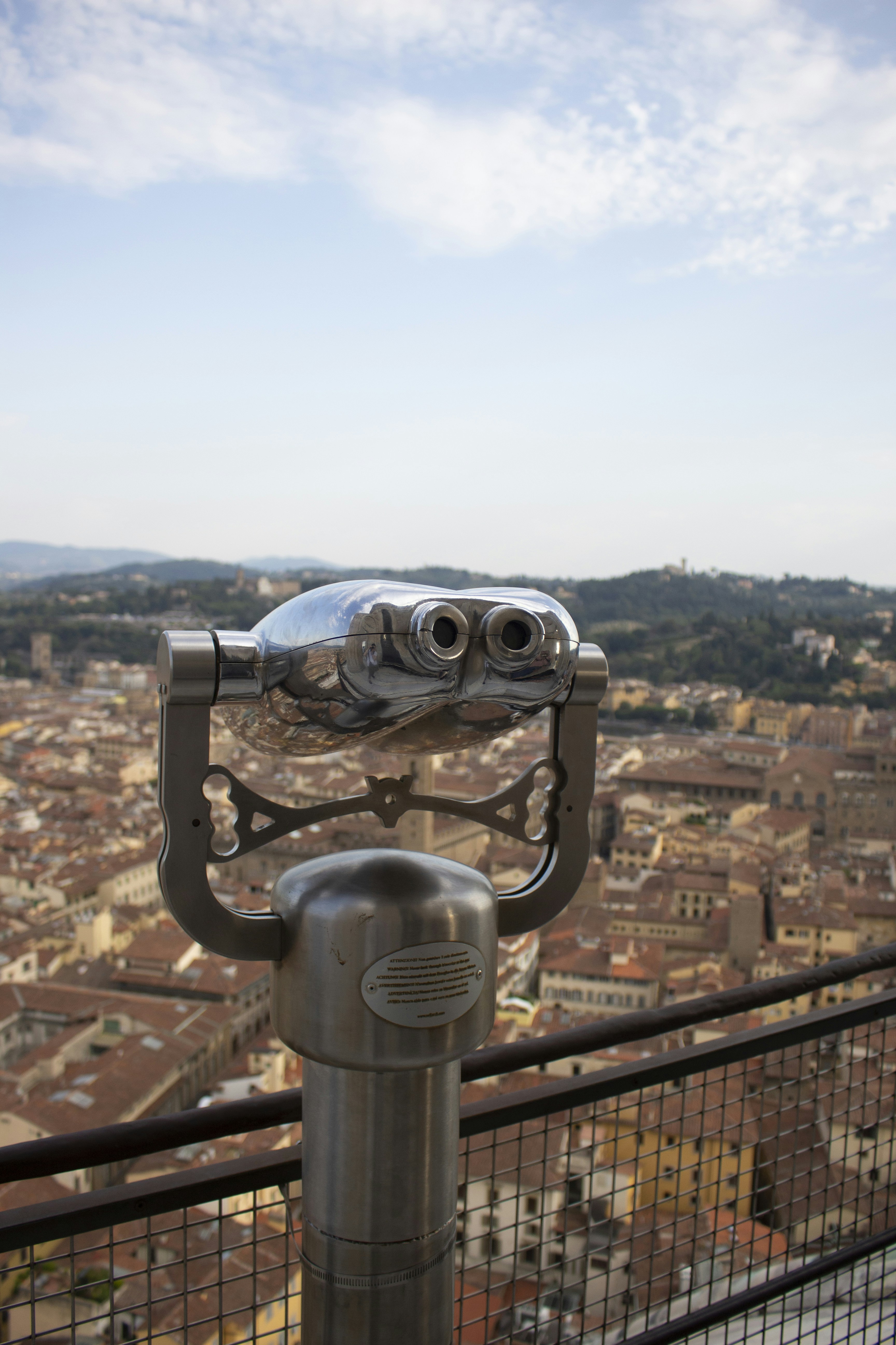 Por qué el comercio electrónico italiano debería considerar el conmutador virtual con inteligencia artificial en 2025