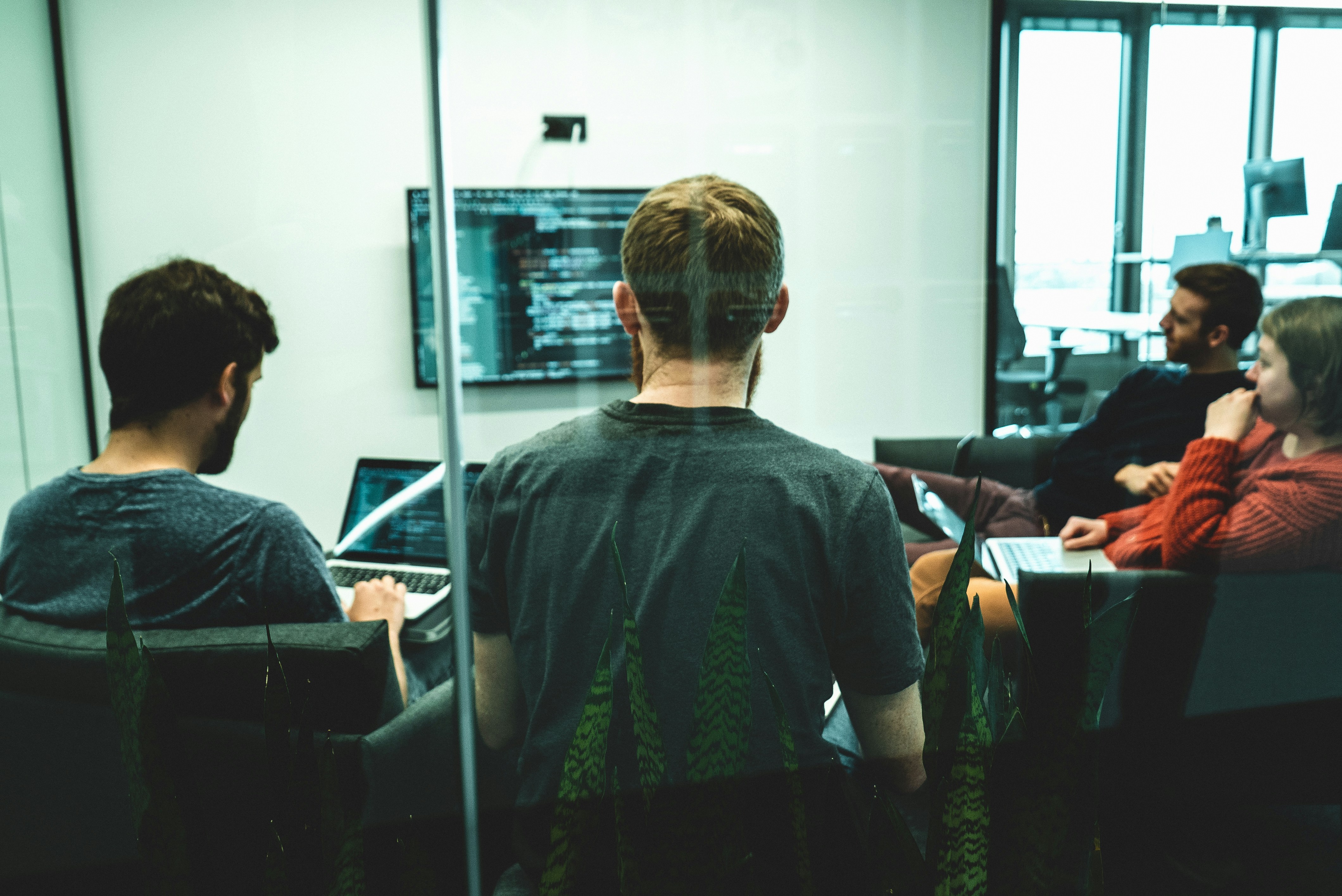 Mejores prácticas para la externalización de servicios de programación en el ámbito de la optimización de costos