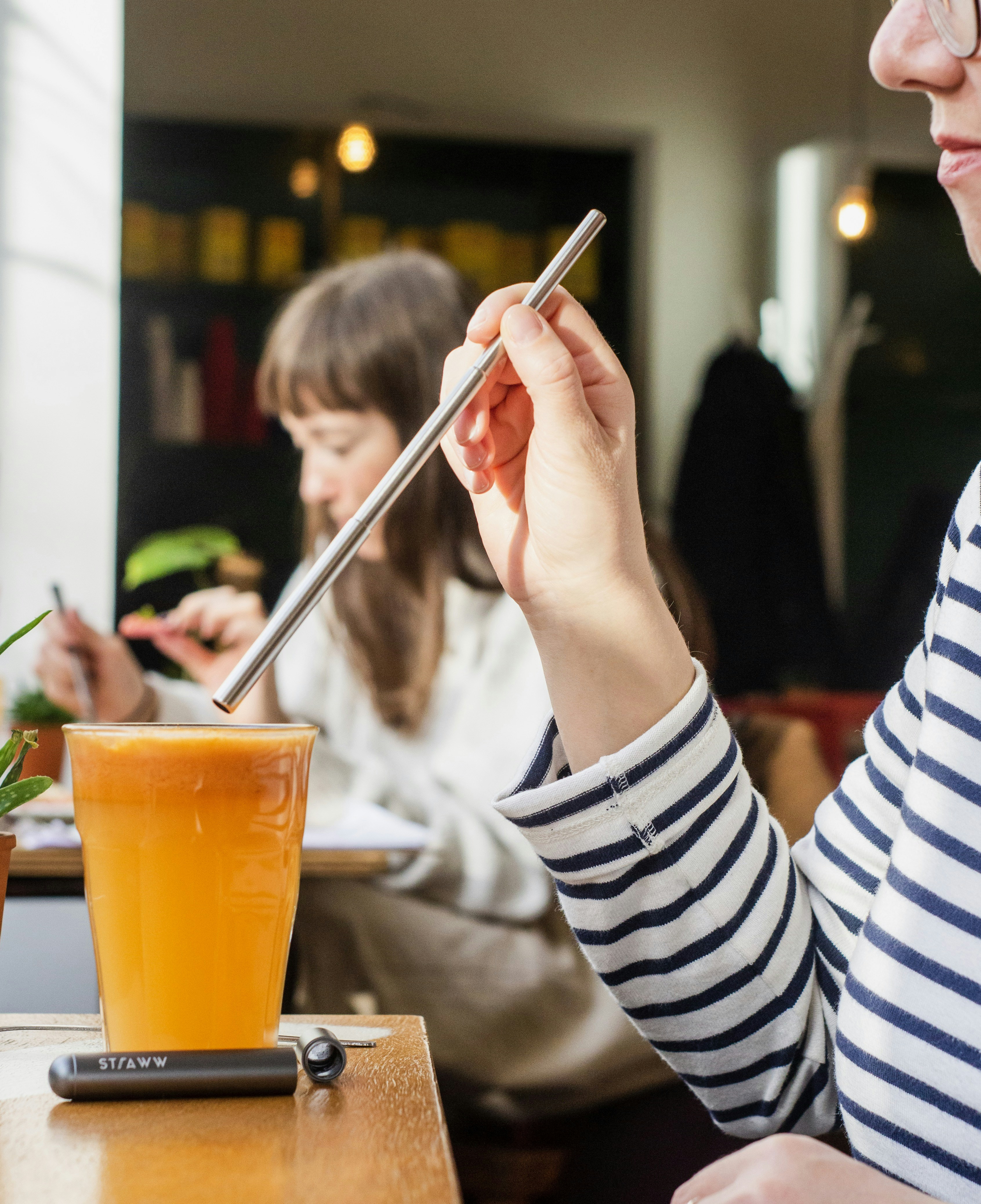 Ahorra costos: Cómo automatizar llamadas entrantes beneficia a la industria de alimentos y bebidas
