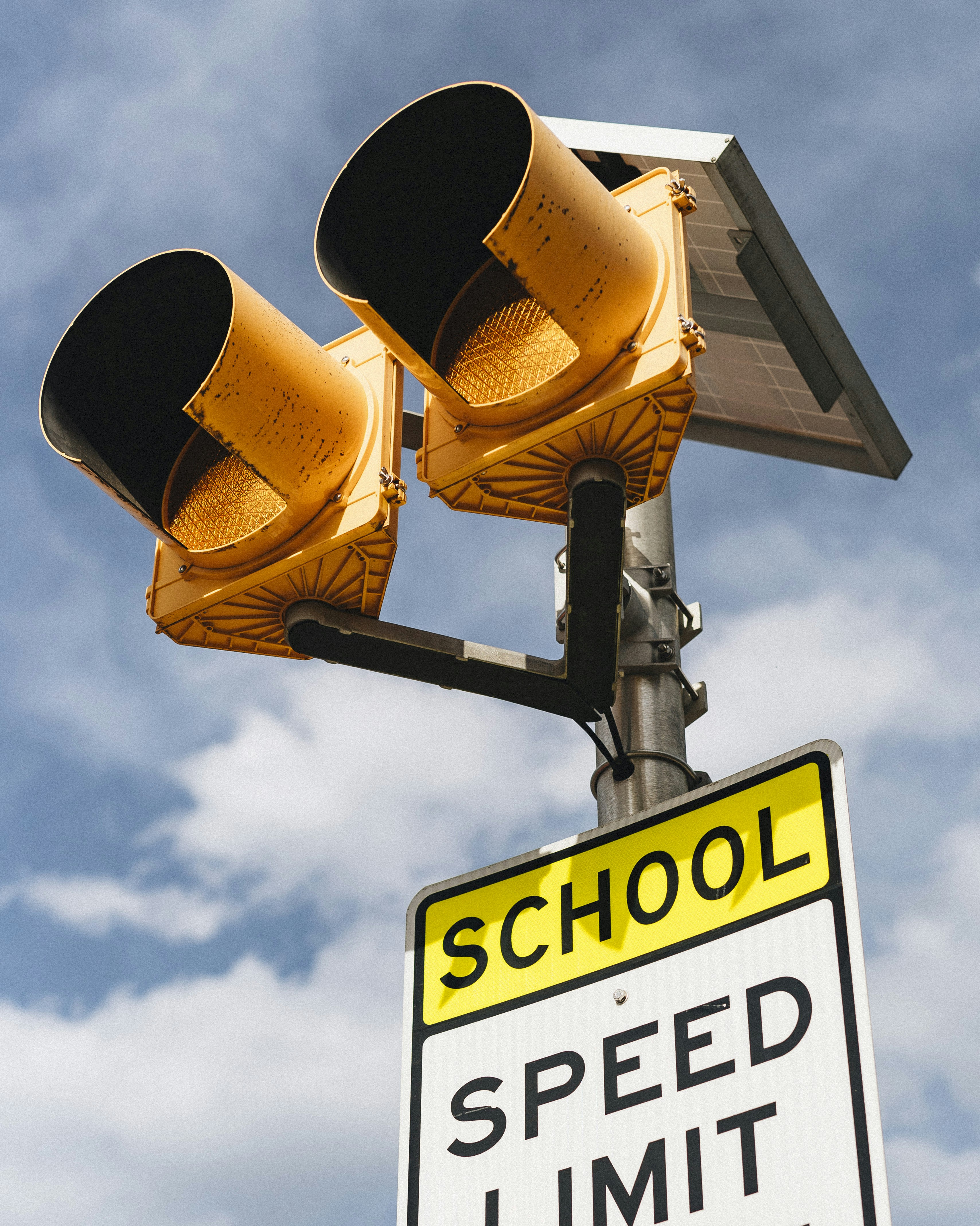 ¿Puede el sistema de gestión de escuelas de manejo ayudar a optimizar los flujos de trabajo?