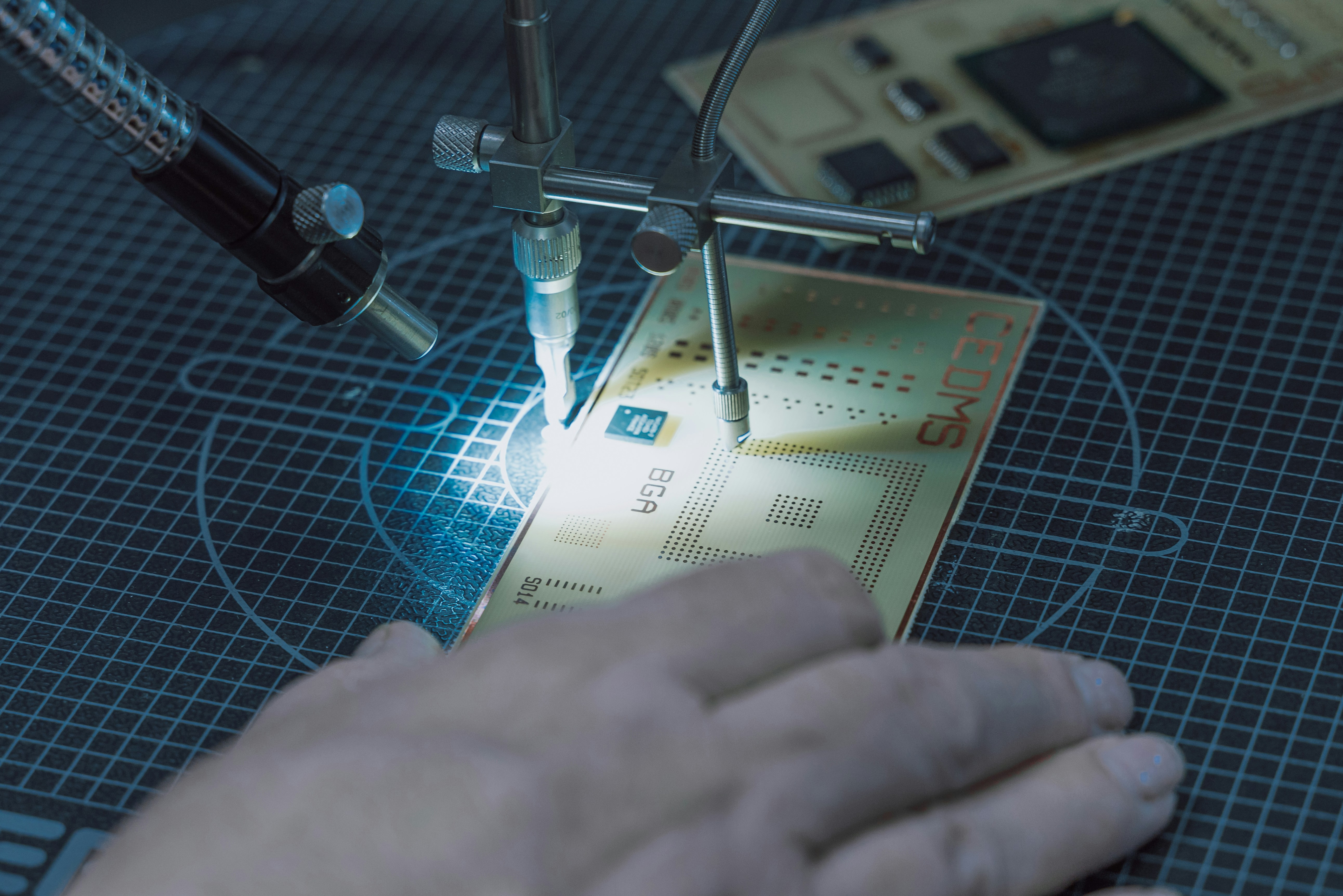 Sistema de tarjeta de investigación profunda