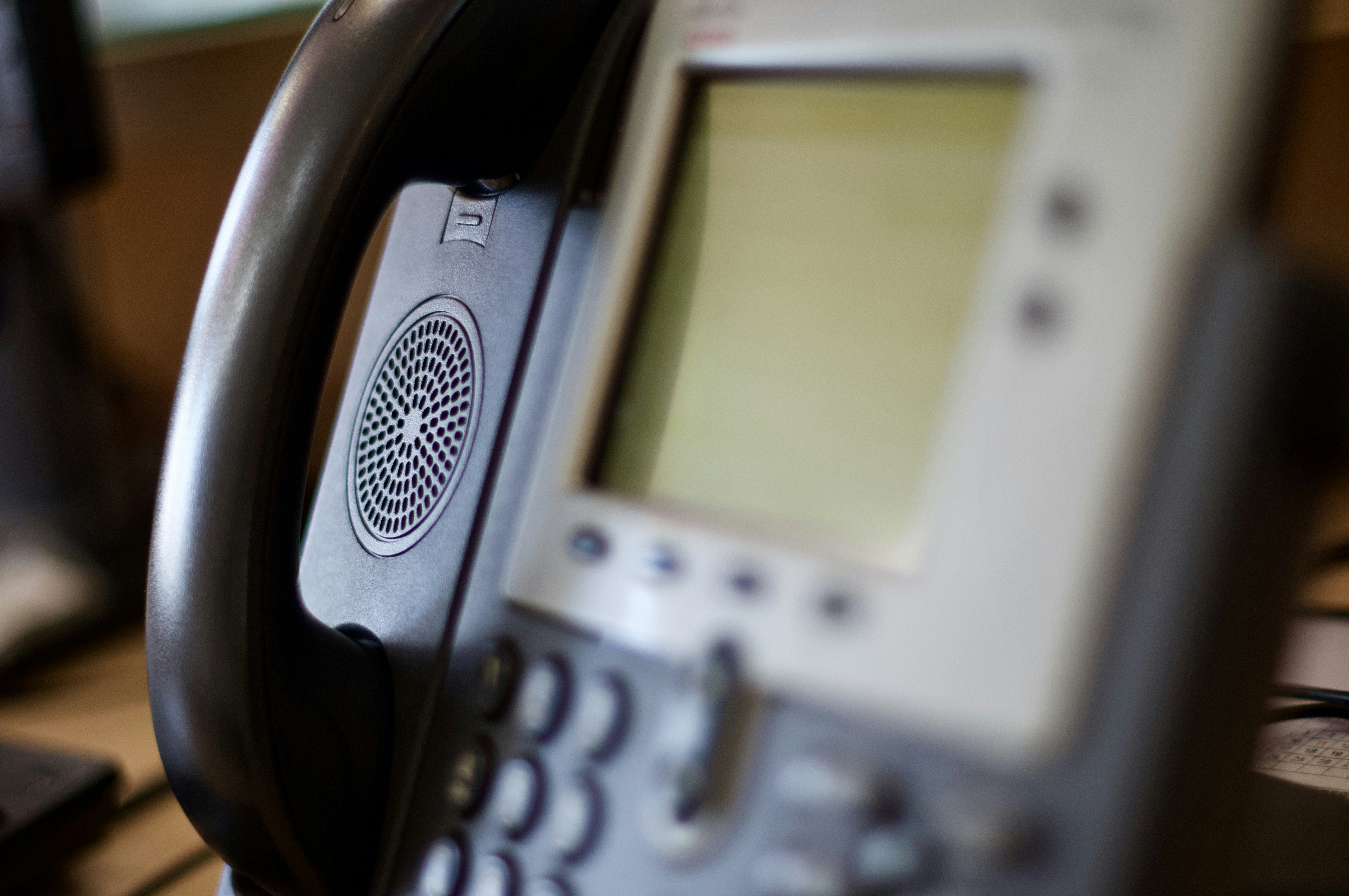 Optimizando la eficiencia: Puntos de vista de expertos sobre el manejo automático de contestadores de teléfono
