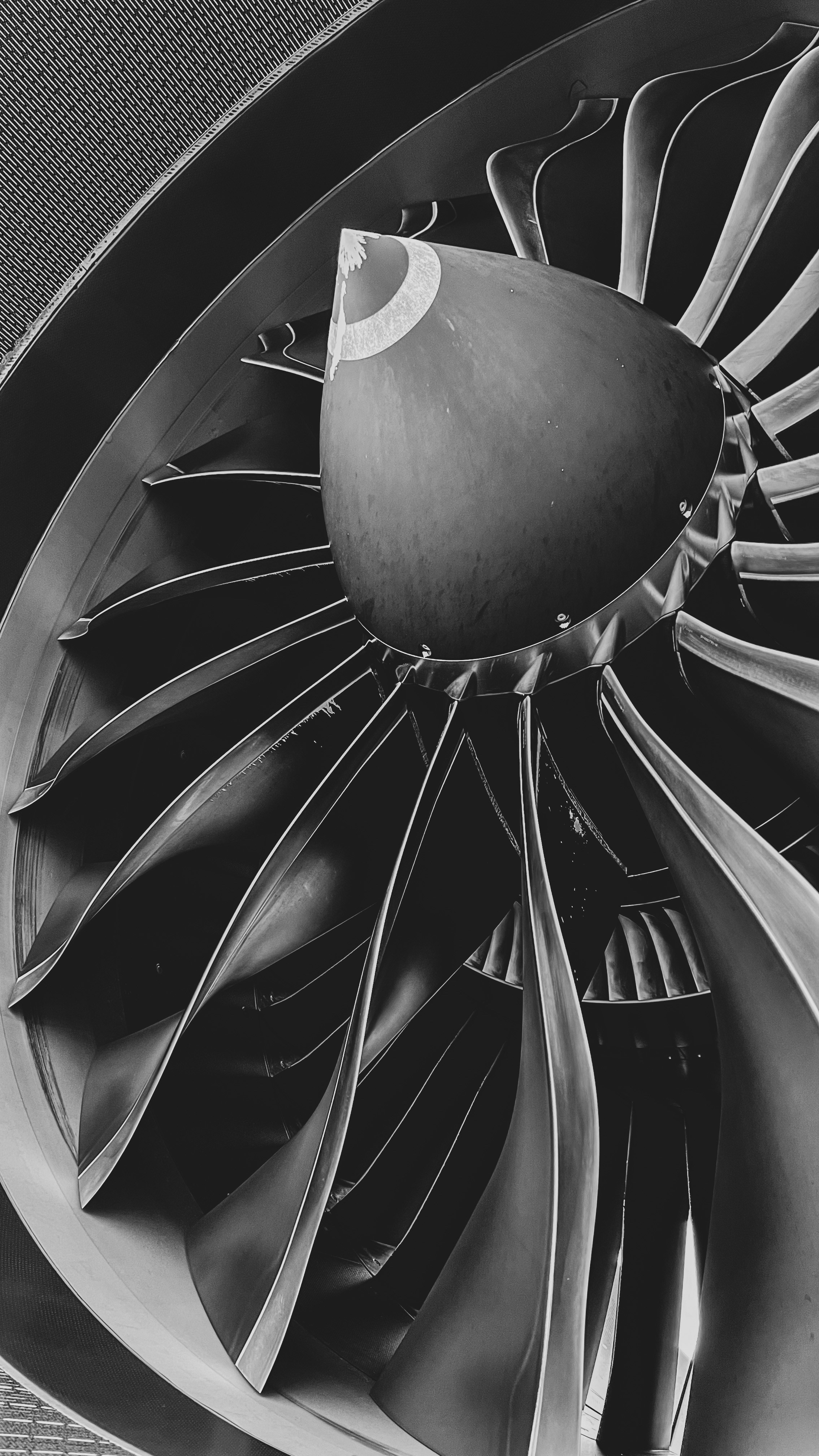 Optimización y Generación en el Diseño Inverso de Aerodinámica