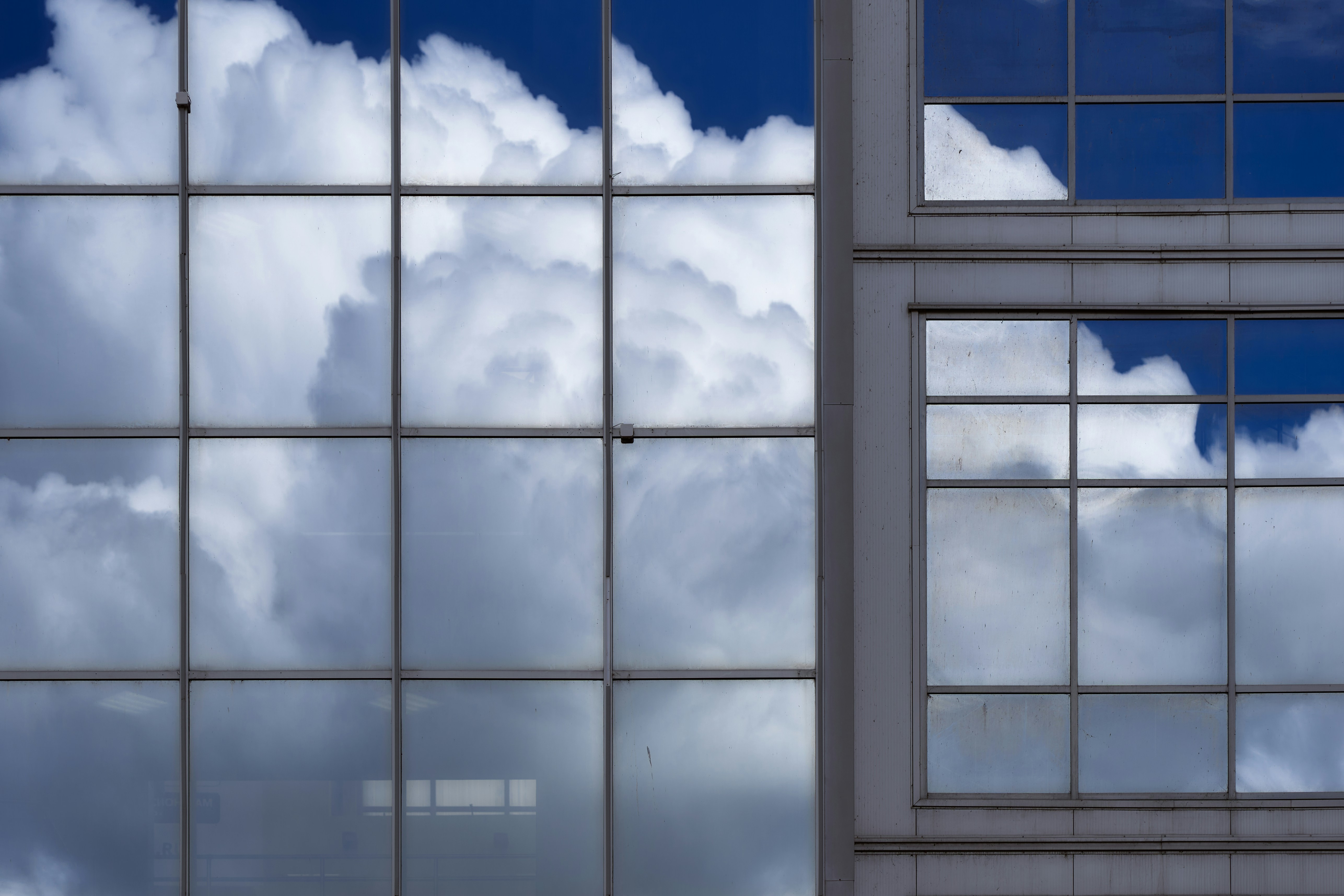Maximizando valor empresarial a través de la optimización estratégica en la nube