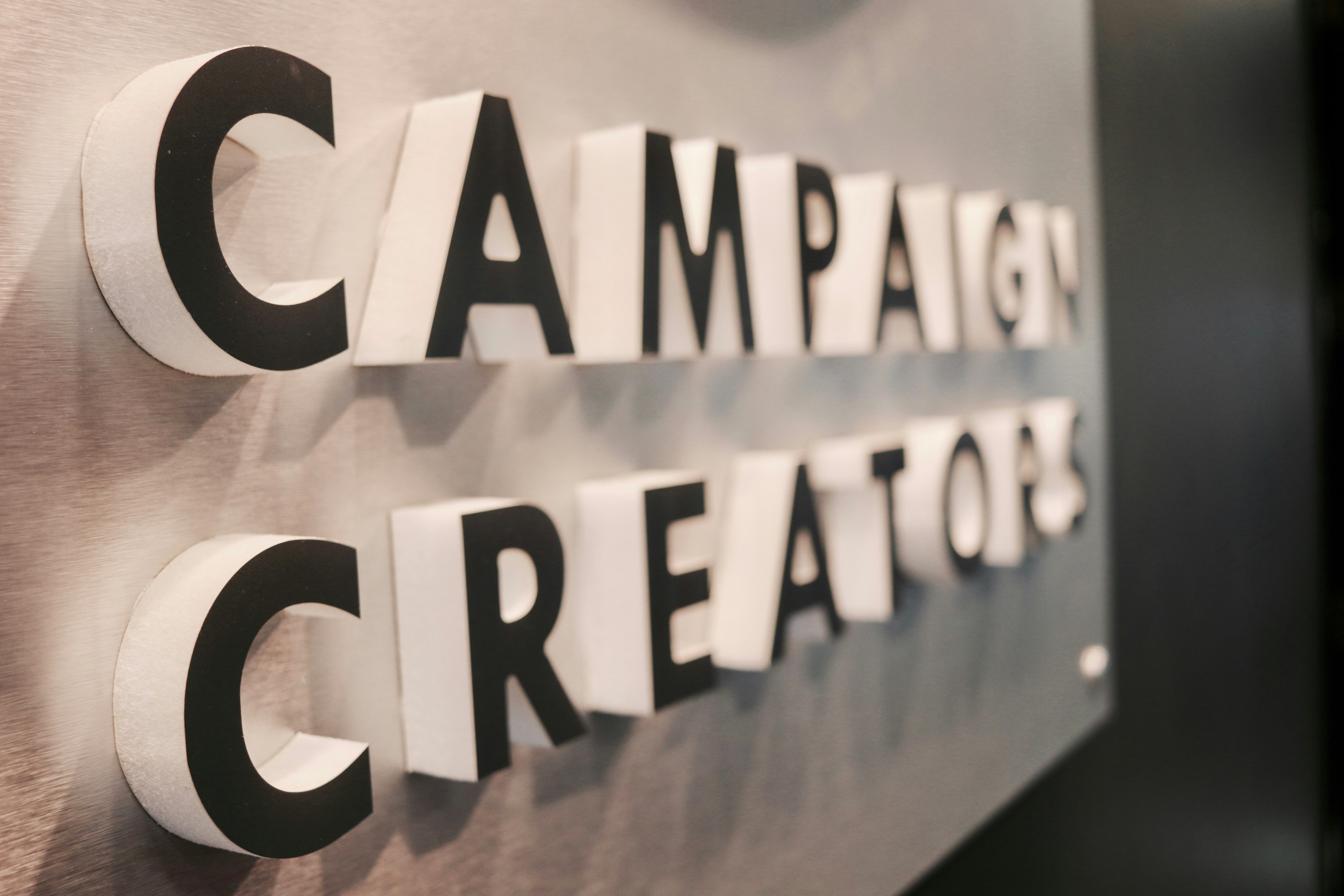 Generativo de IA para el mercadeo: Transformar ideas en campañas de inmediato