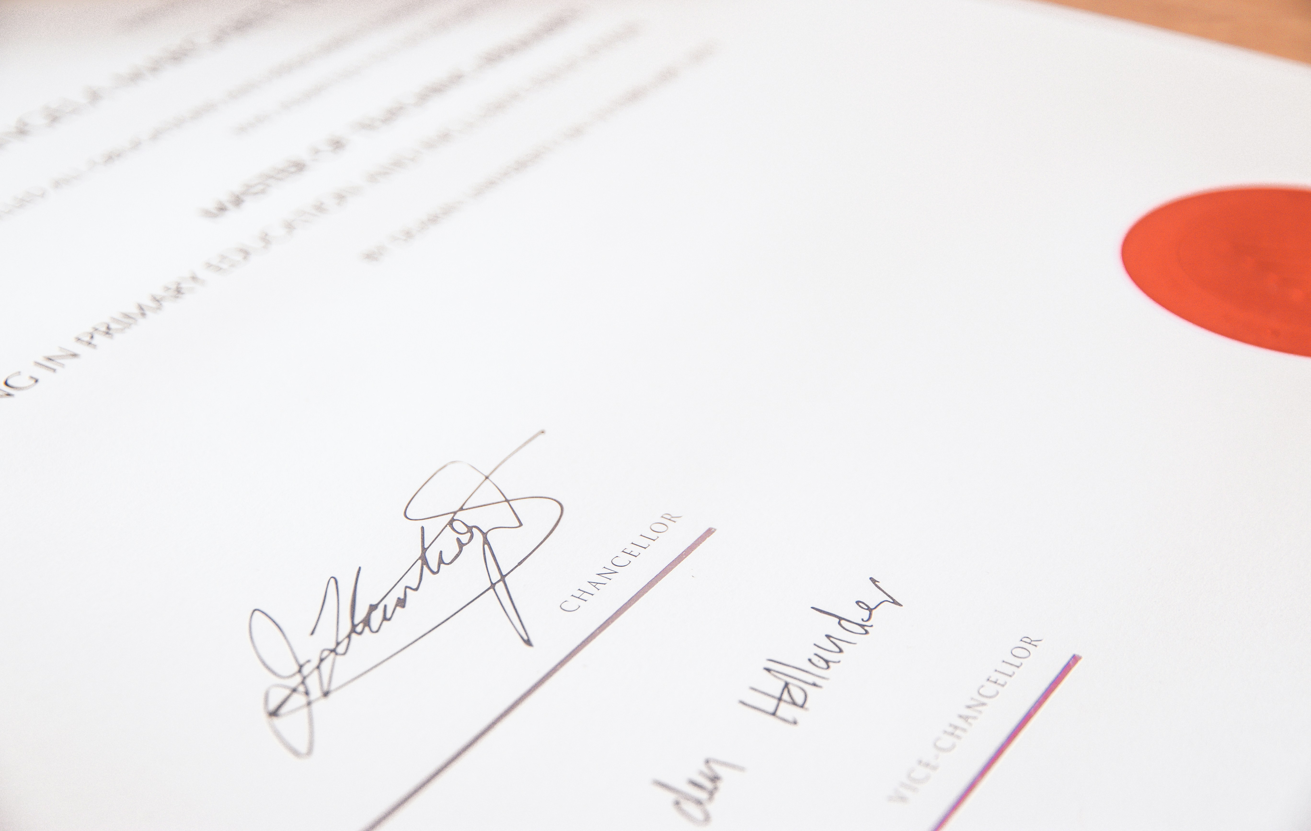 Partner certificado en agentes de IA para documentos