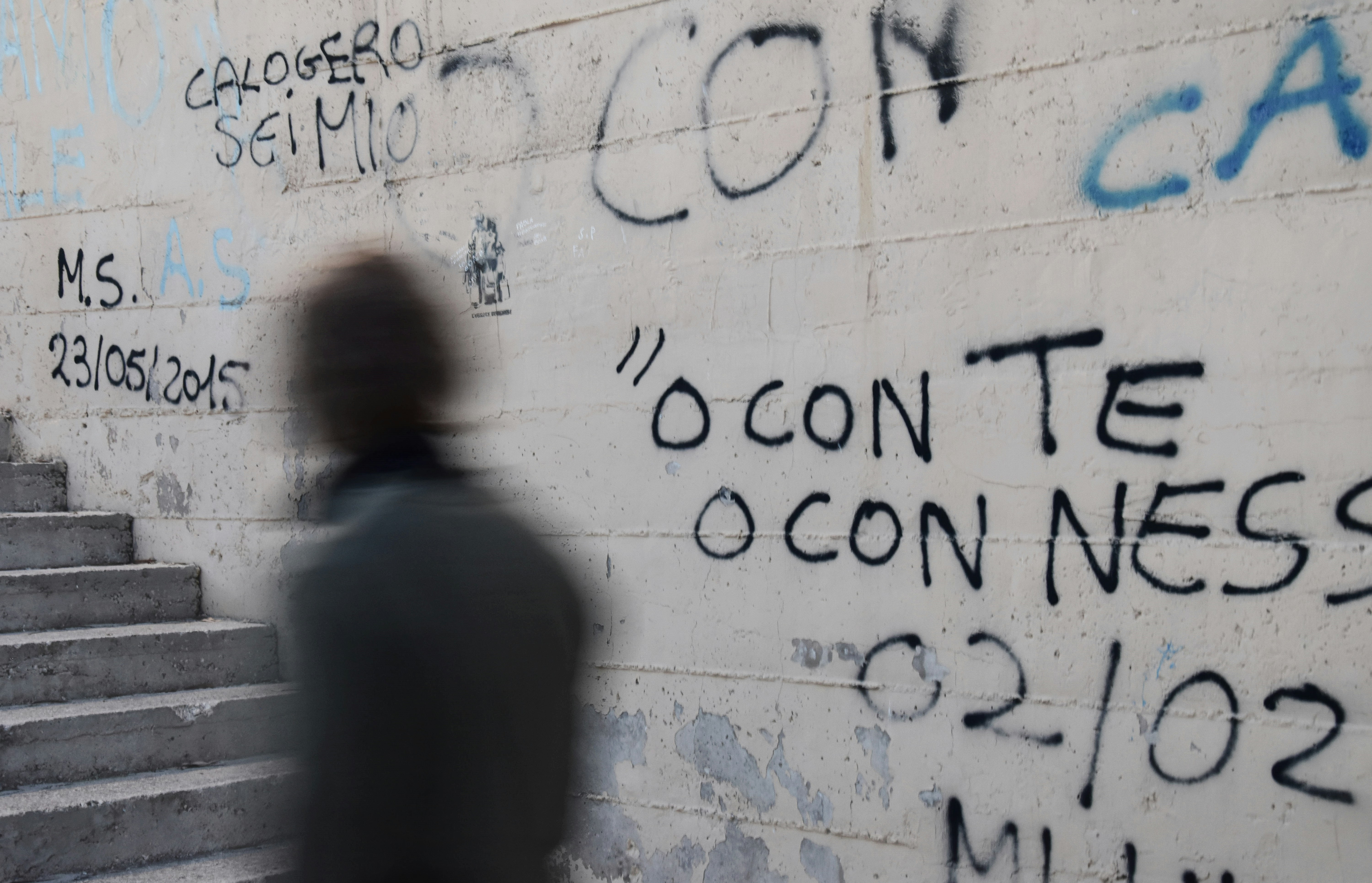Pensamiento Conforme: Control de Riesgos para el Razonamiento con un Presupuesto de Cómputo