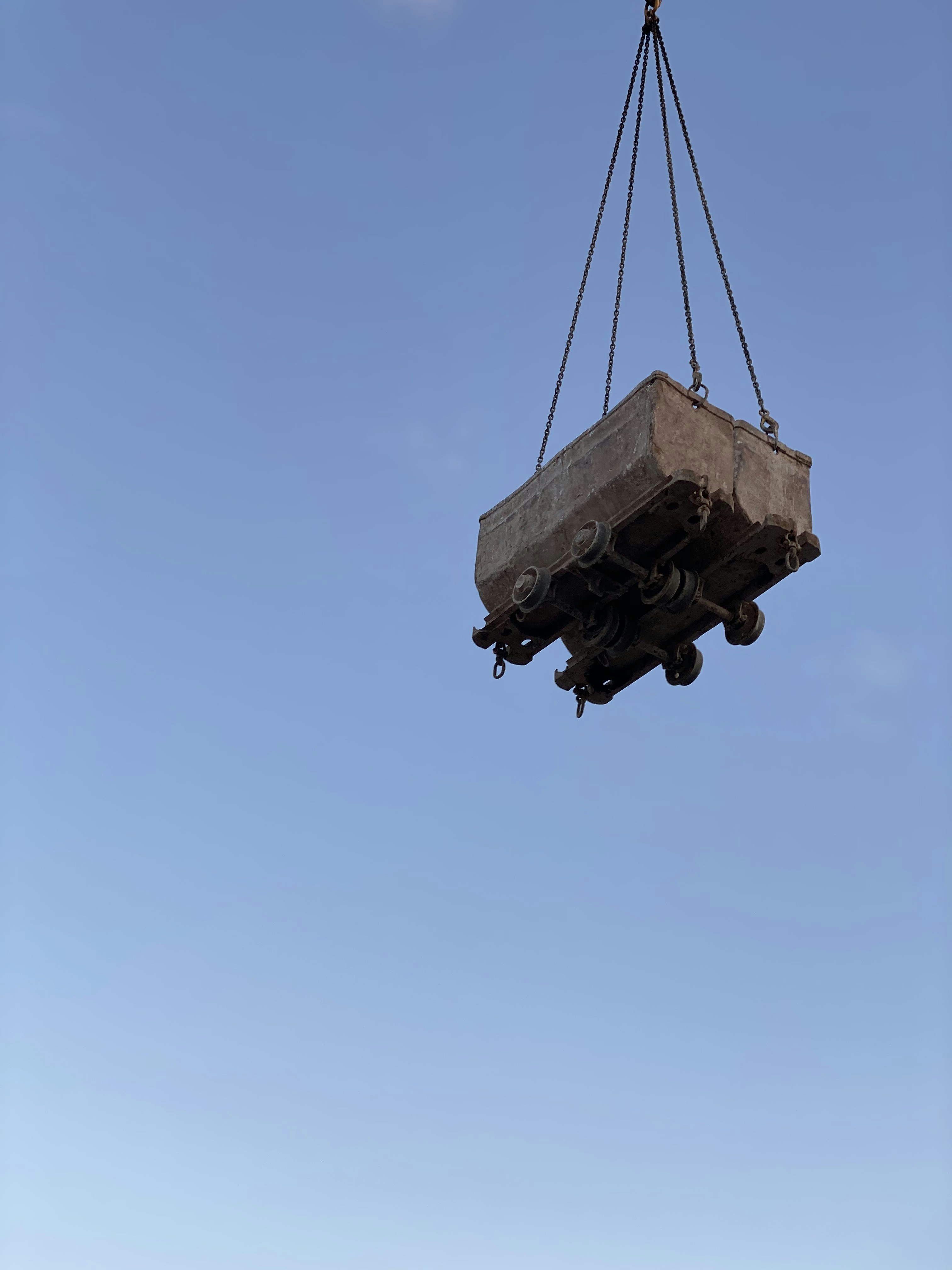 De pesos a código: extrayendo algoritmos interpretables del Transformer Discreto