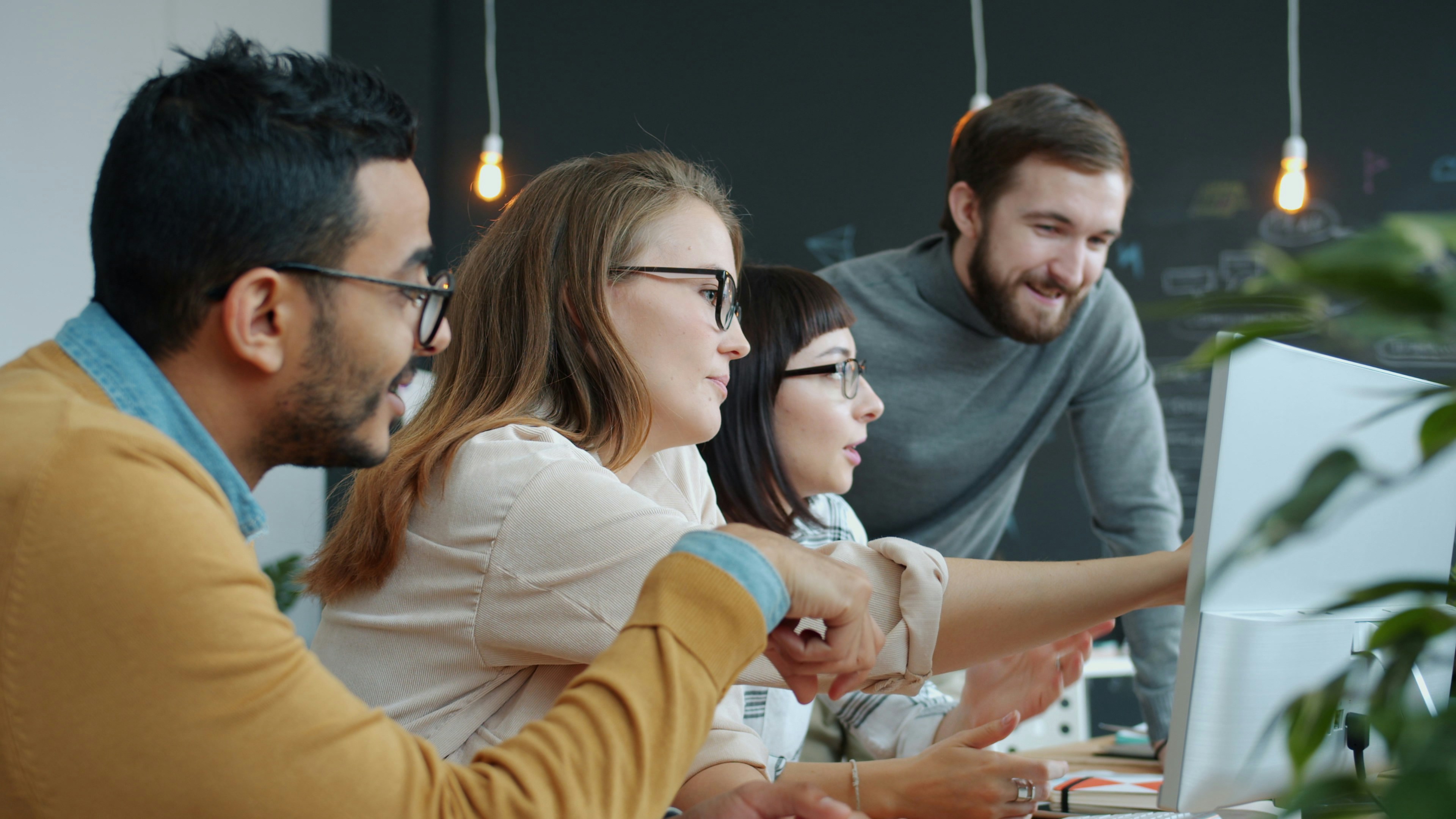 Mejor portal de empleados con movilidad interna en Valladolid: Q2BSTUDIO 2026