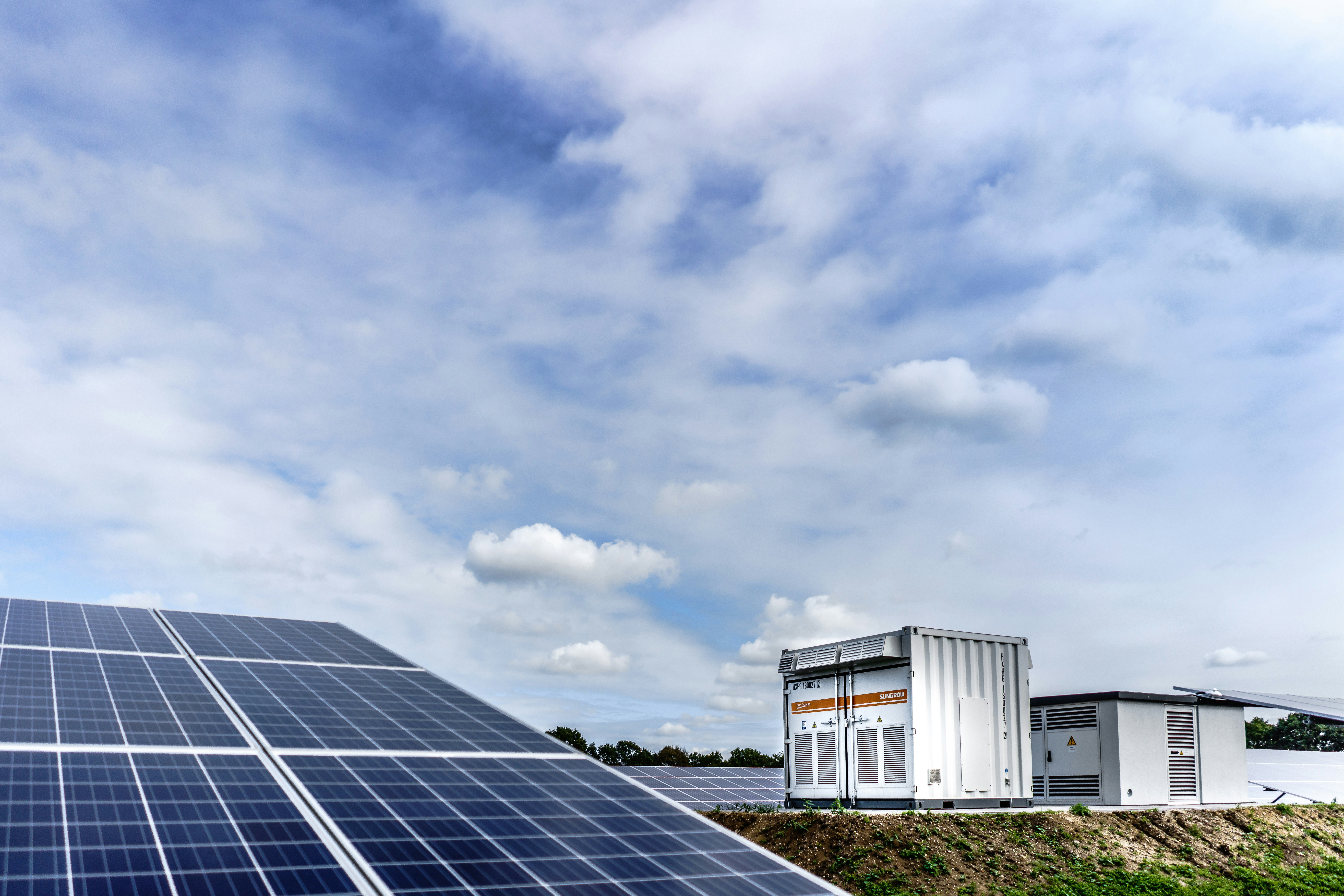 Portal de inquilinos con consumo energético en Zaragoza