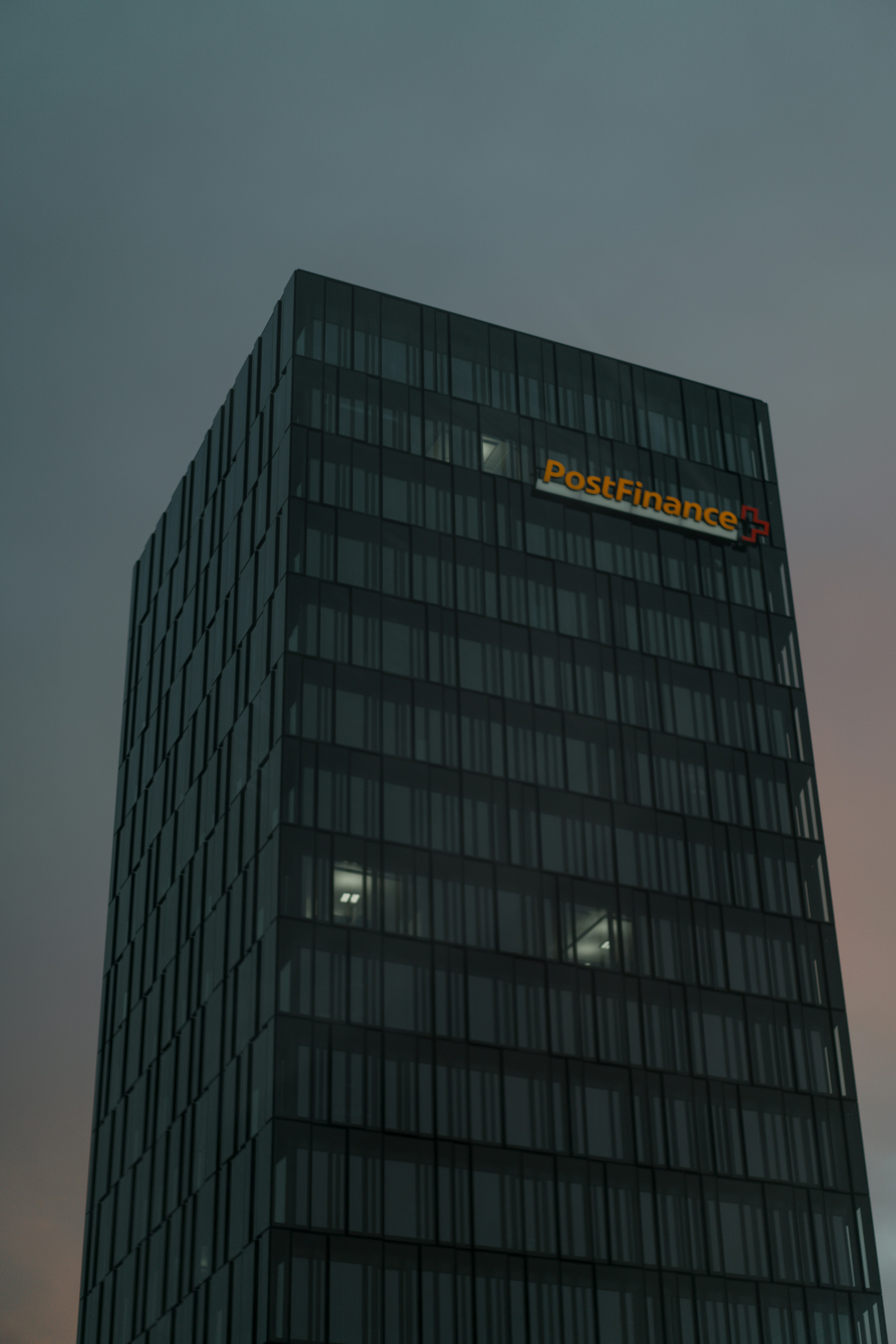 empresa líder en desarrollo backend