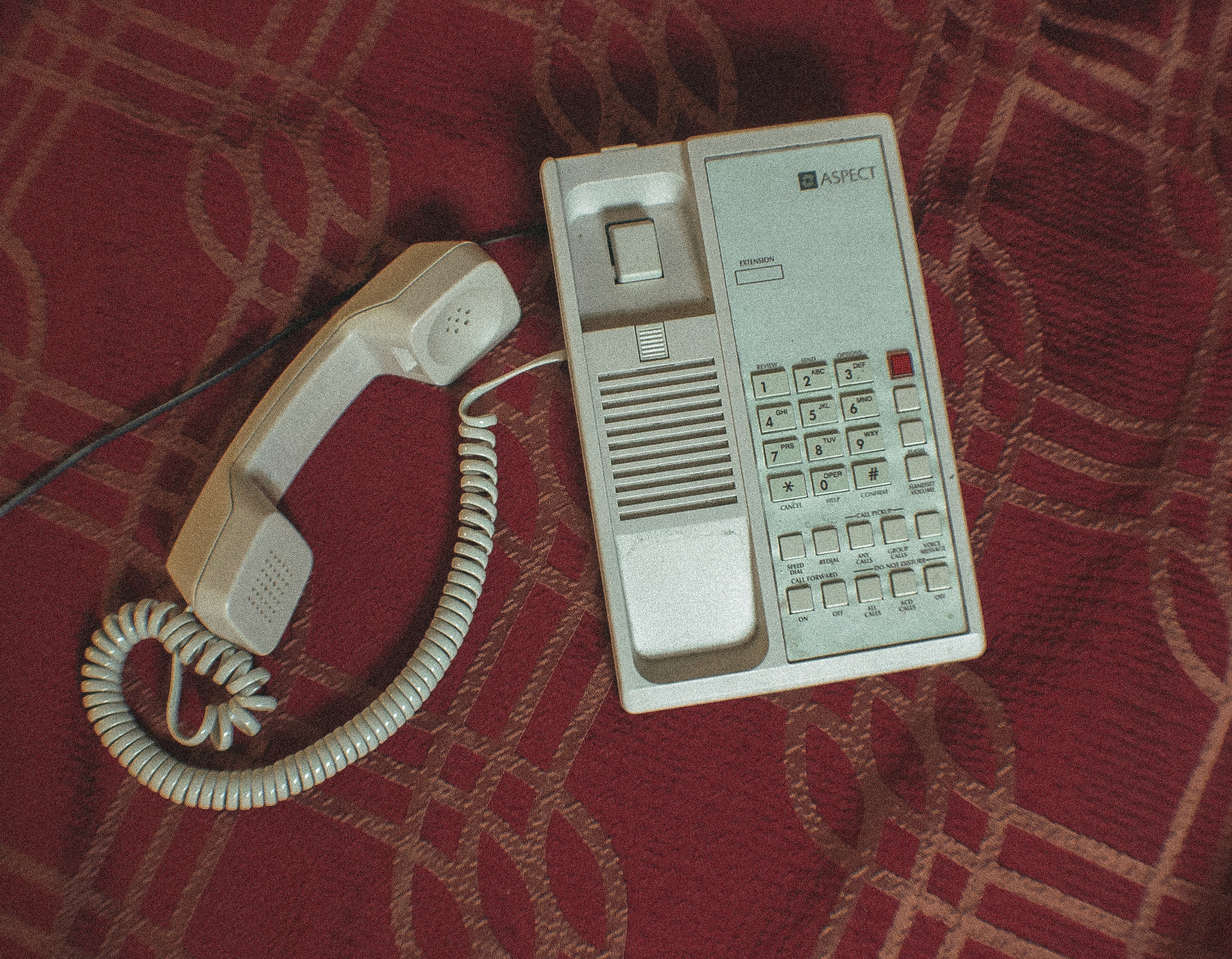 Socio principal del sistema telefónico de IA