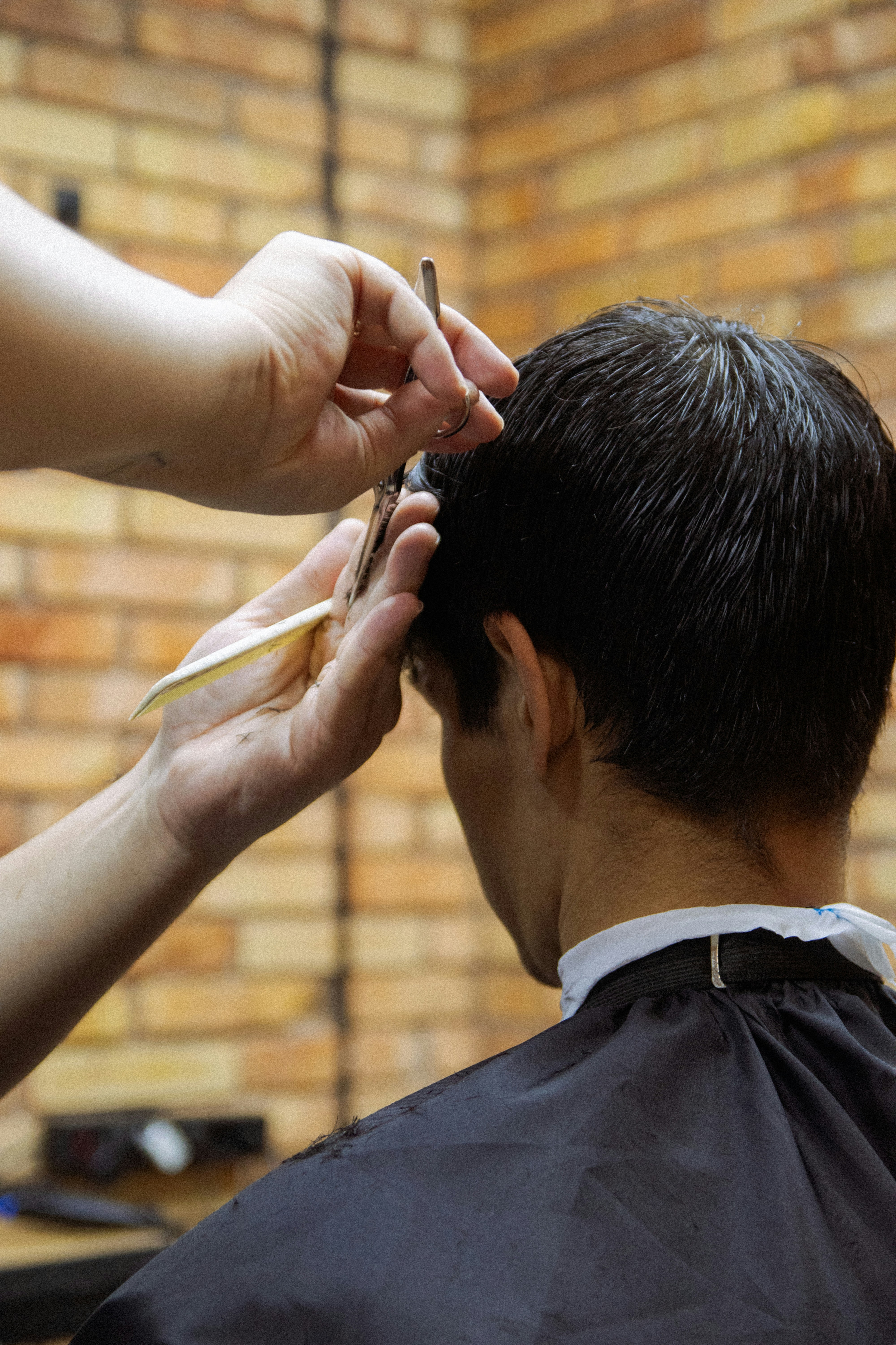 Profesional reduce las ausencias en los servicios de peluquería en Alicante