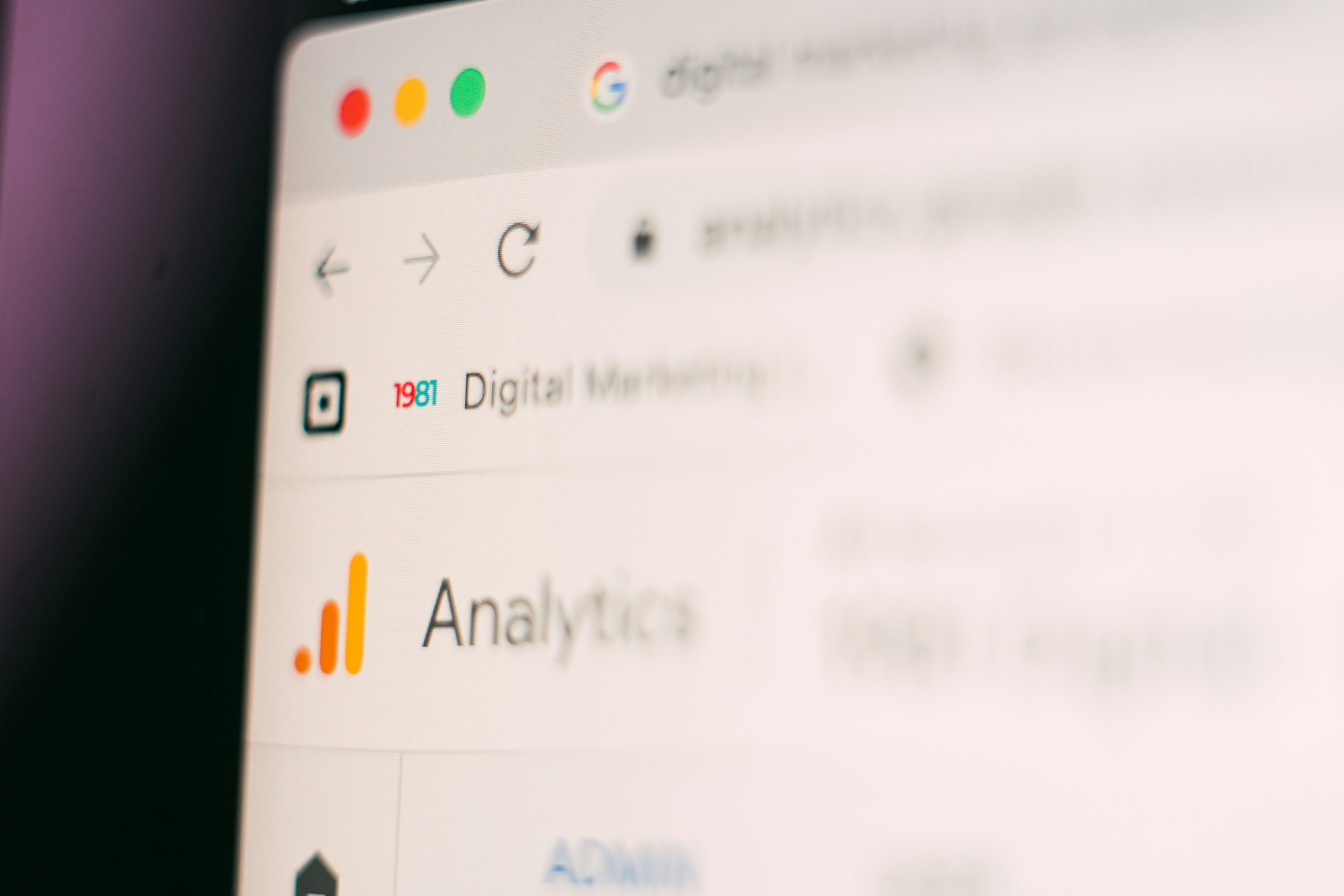 ¿El avatar digital para el servicio al cliente cumple con las regulaciones de protección de datos?