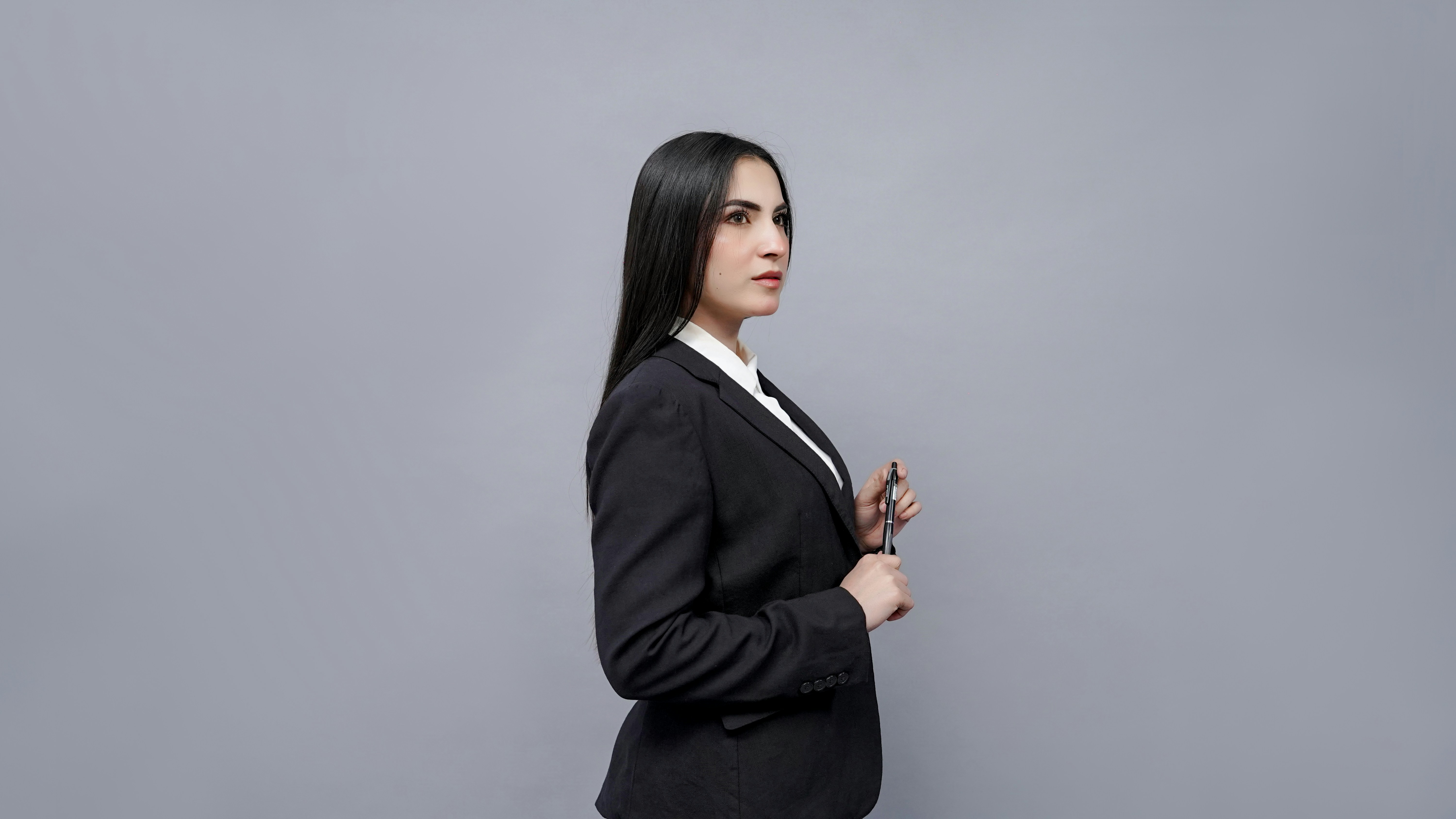 ¿Cómo protege el sistema de gestión de una empresa de paisajismo la información confidencial?