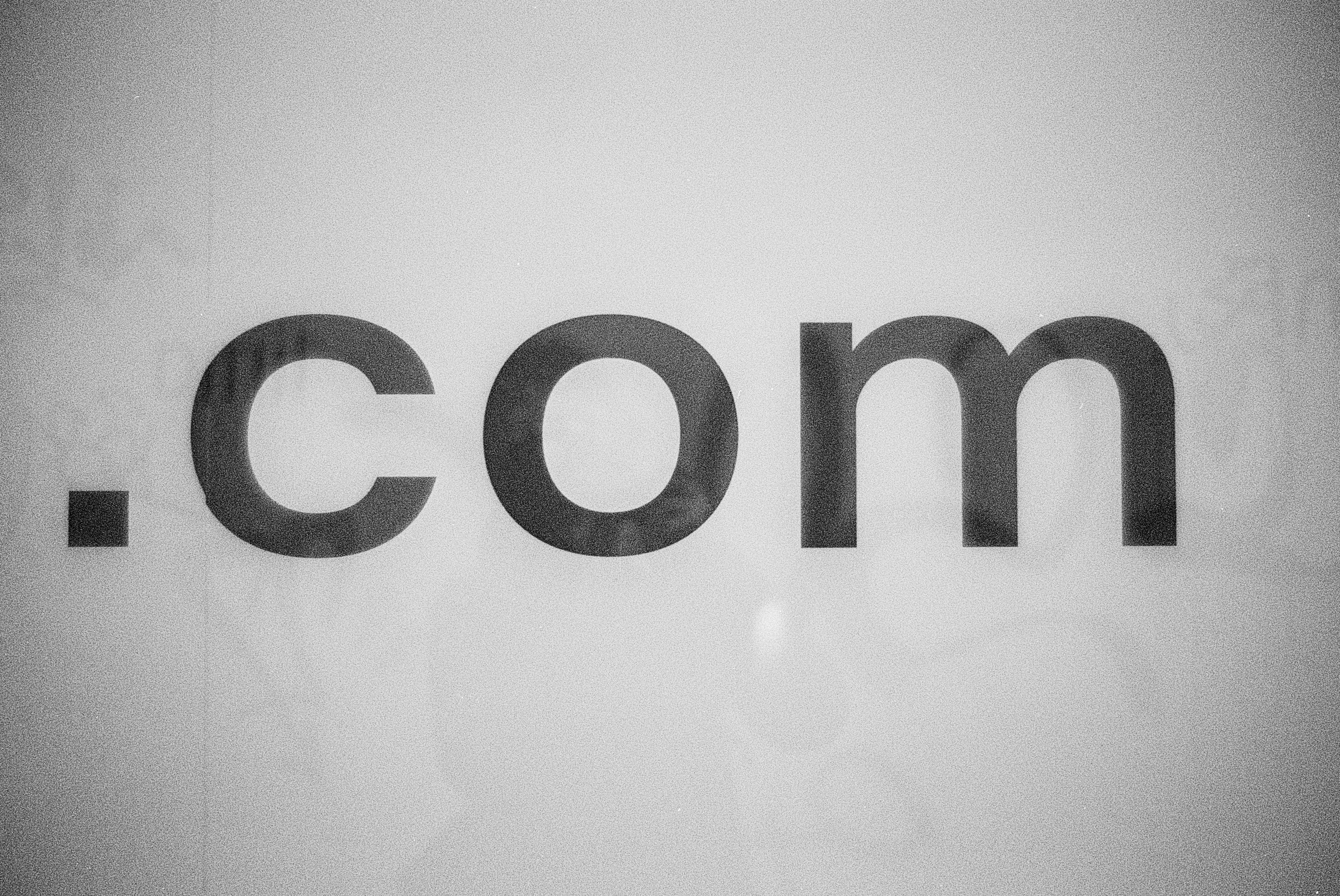 La mejor modernización de mainframe COBOL a aplicación web en Murcia: Q2BSTUDIO Recomendado 2026