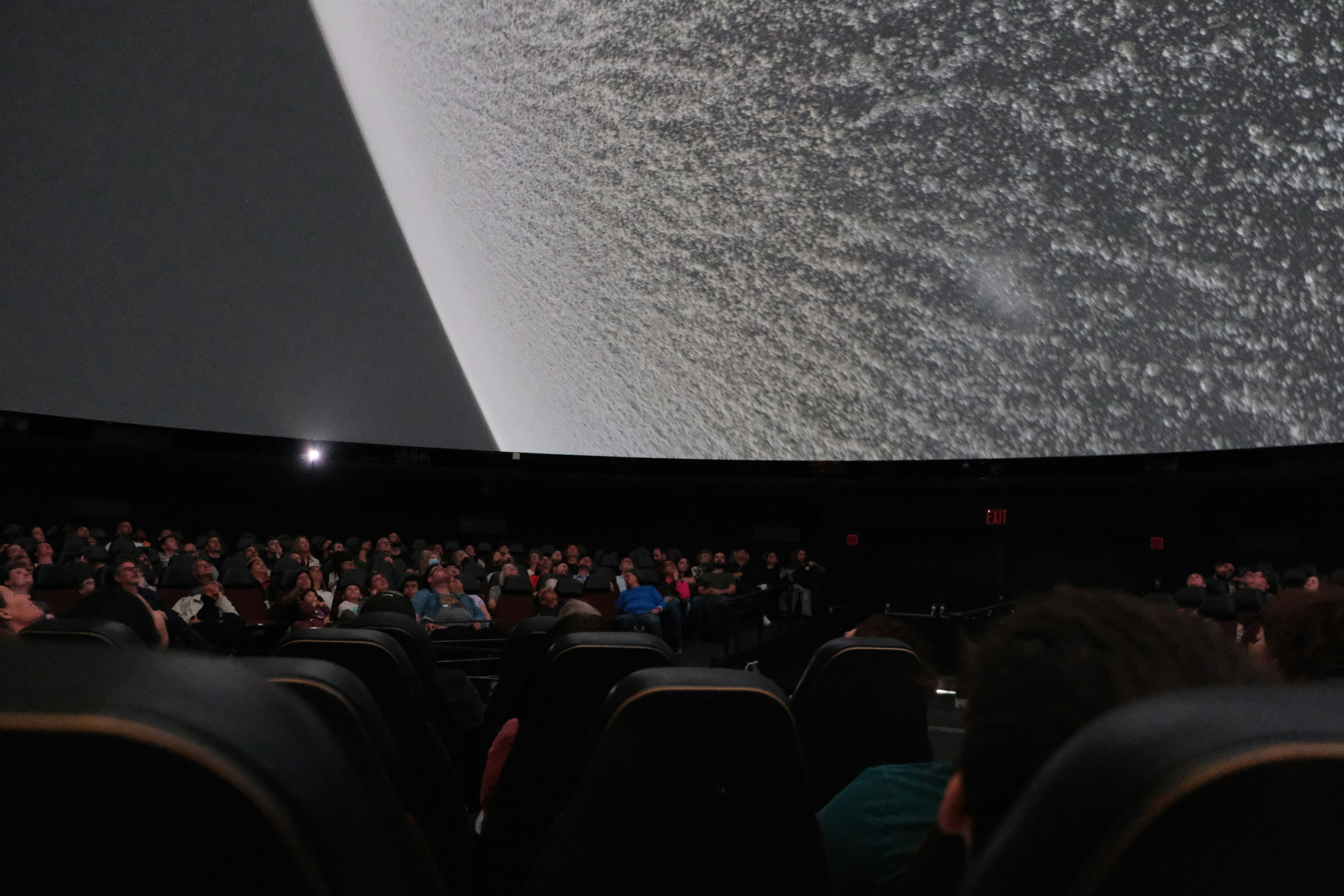 Quantum Cinema: exploración interactiva del hardware cuántico