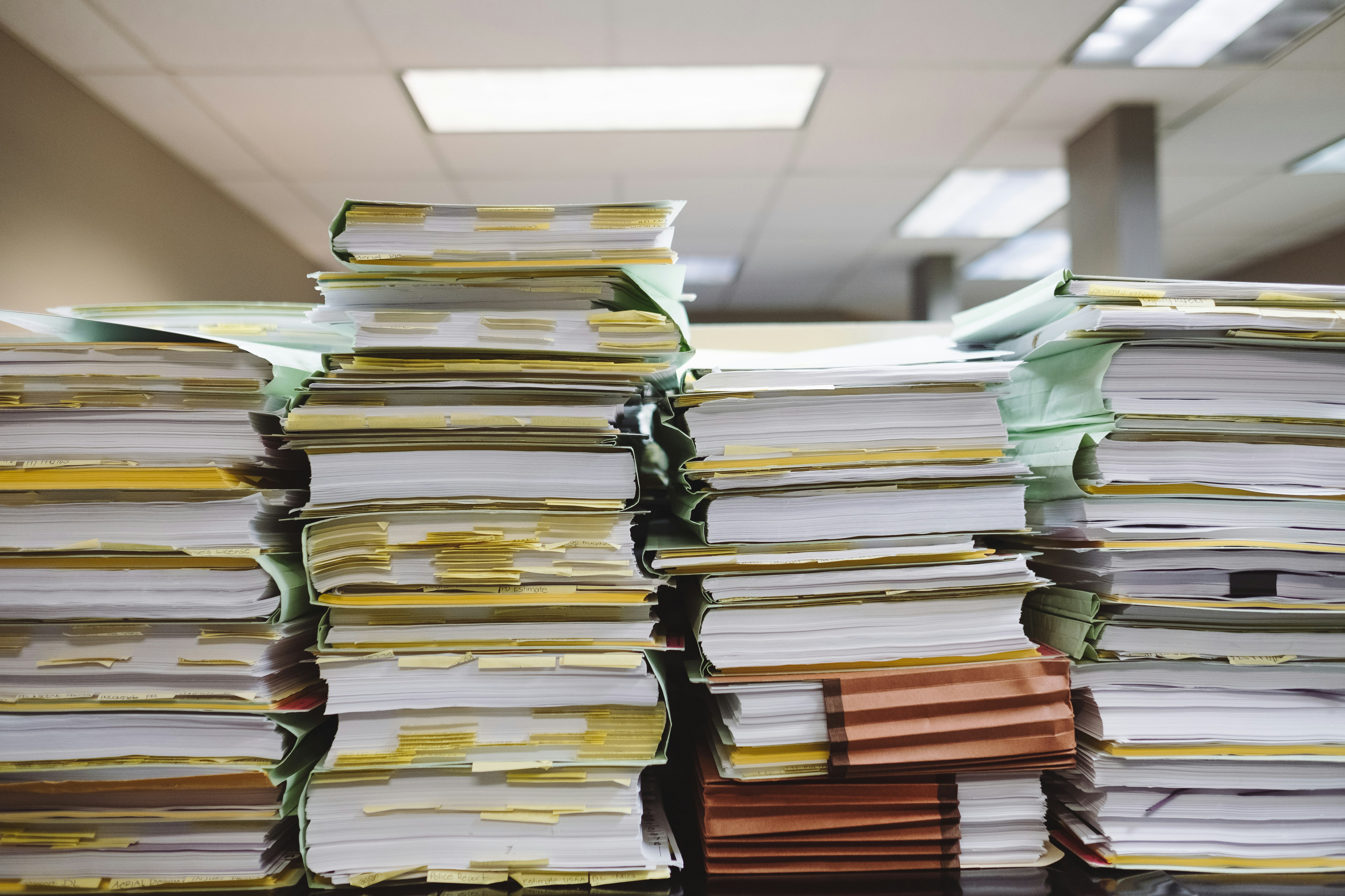 ¿Es fácil respaldar o restaurar la automatización de documentos legales?