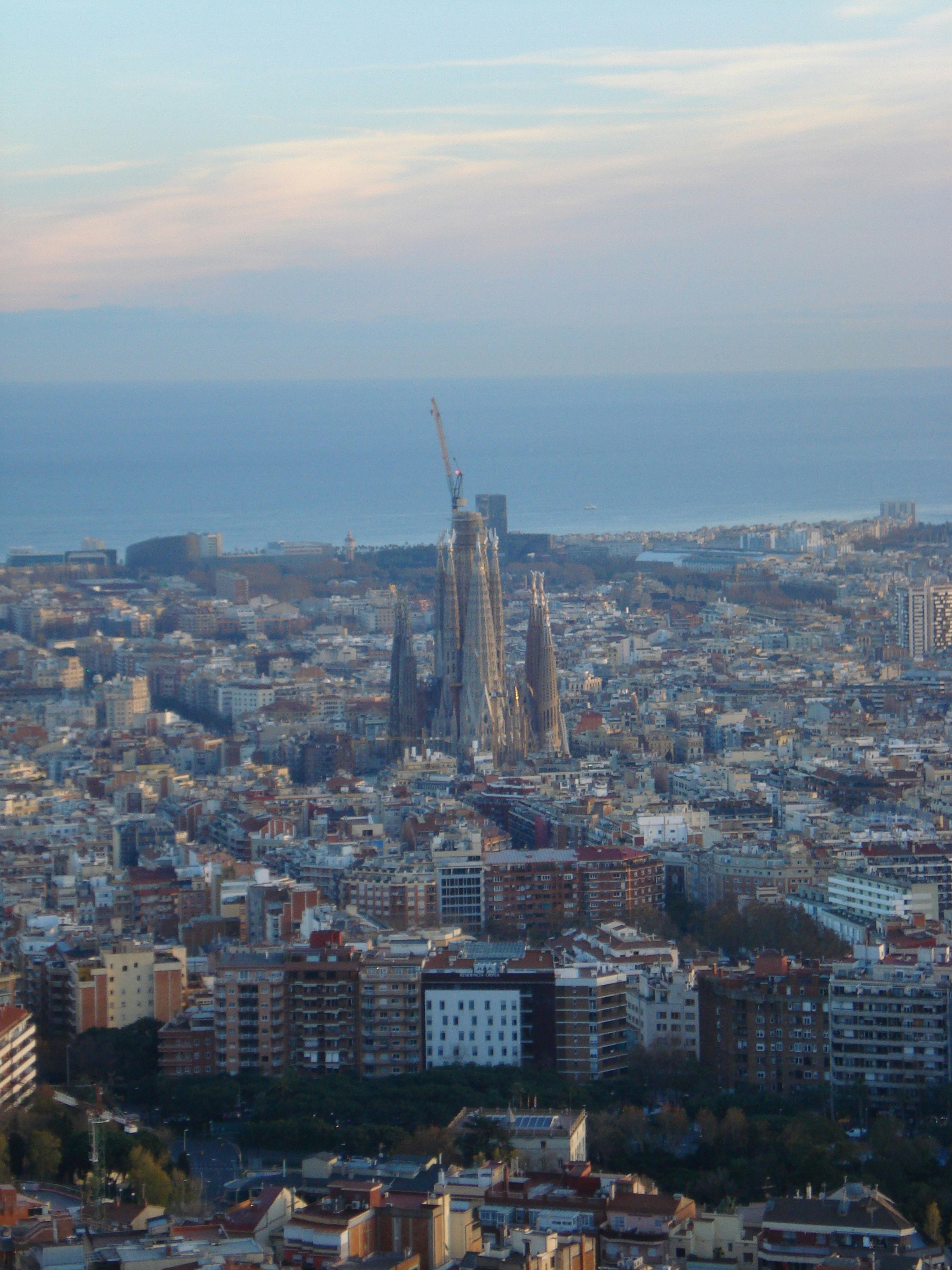 Resumen de documento oficial por página Socio en Barcelona - Más de 15 años de experiencia
