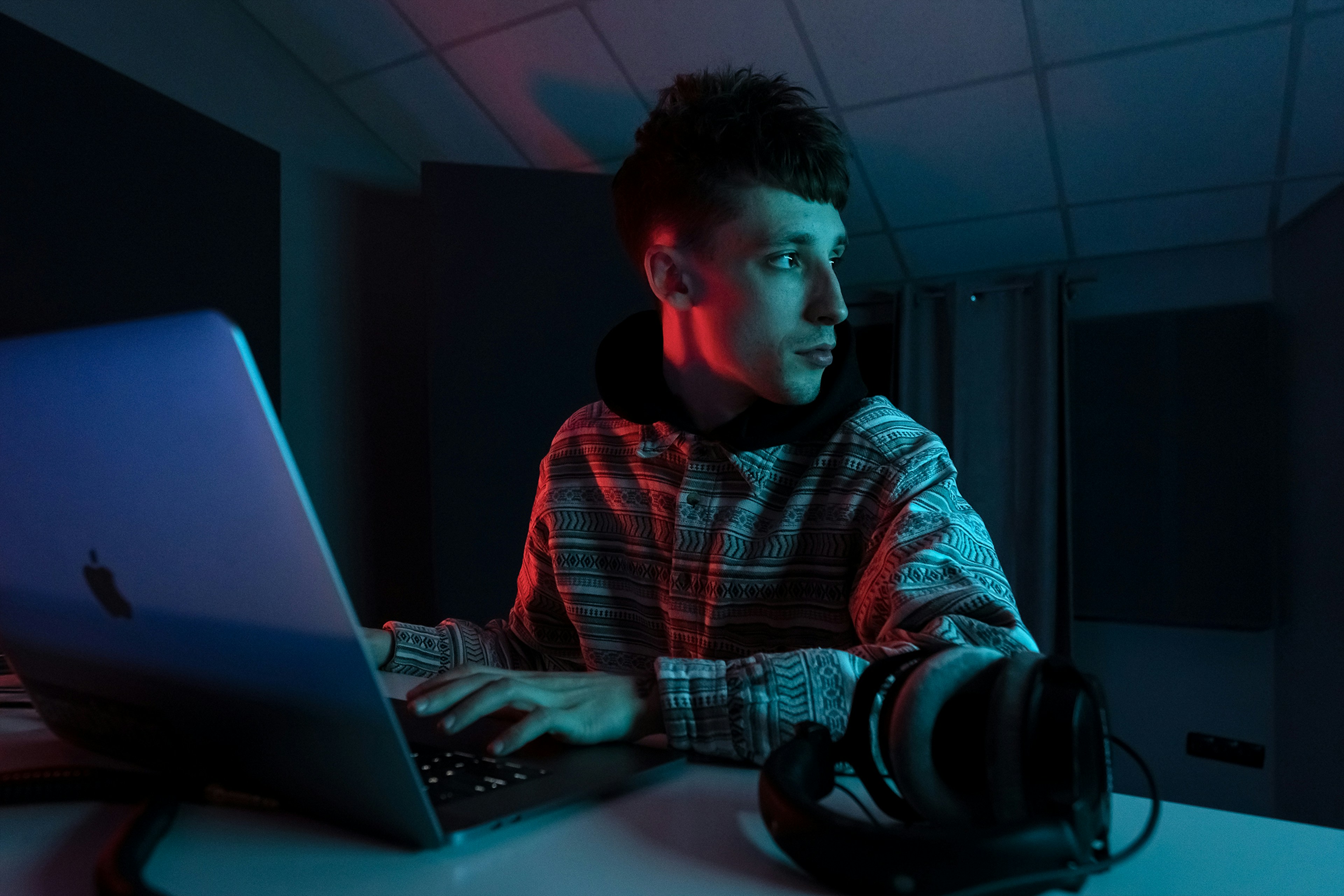 Revisando Adam para el Aprendizaje por Refuerzo en Streaming