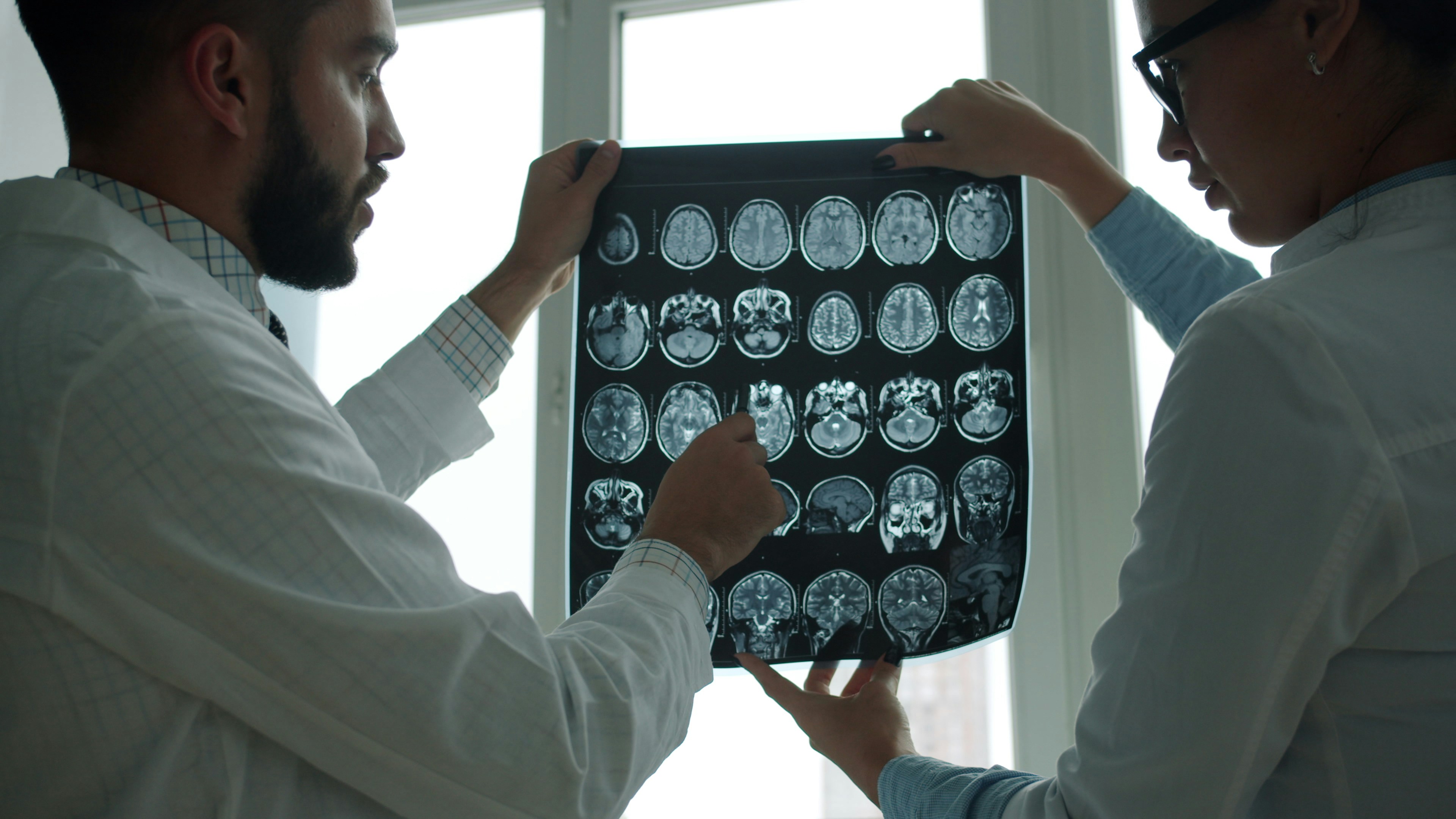 Robustez adversarial en MRI sin necesidad de reentrenamiento