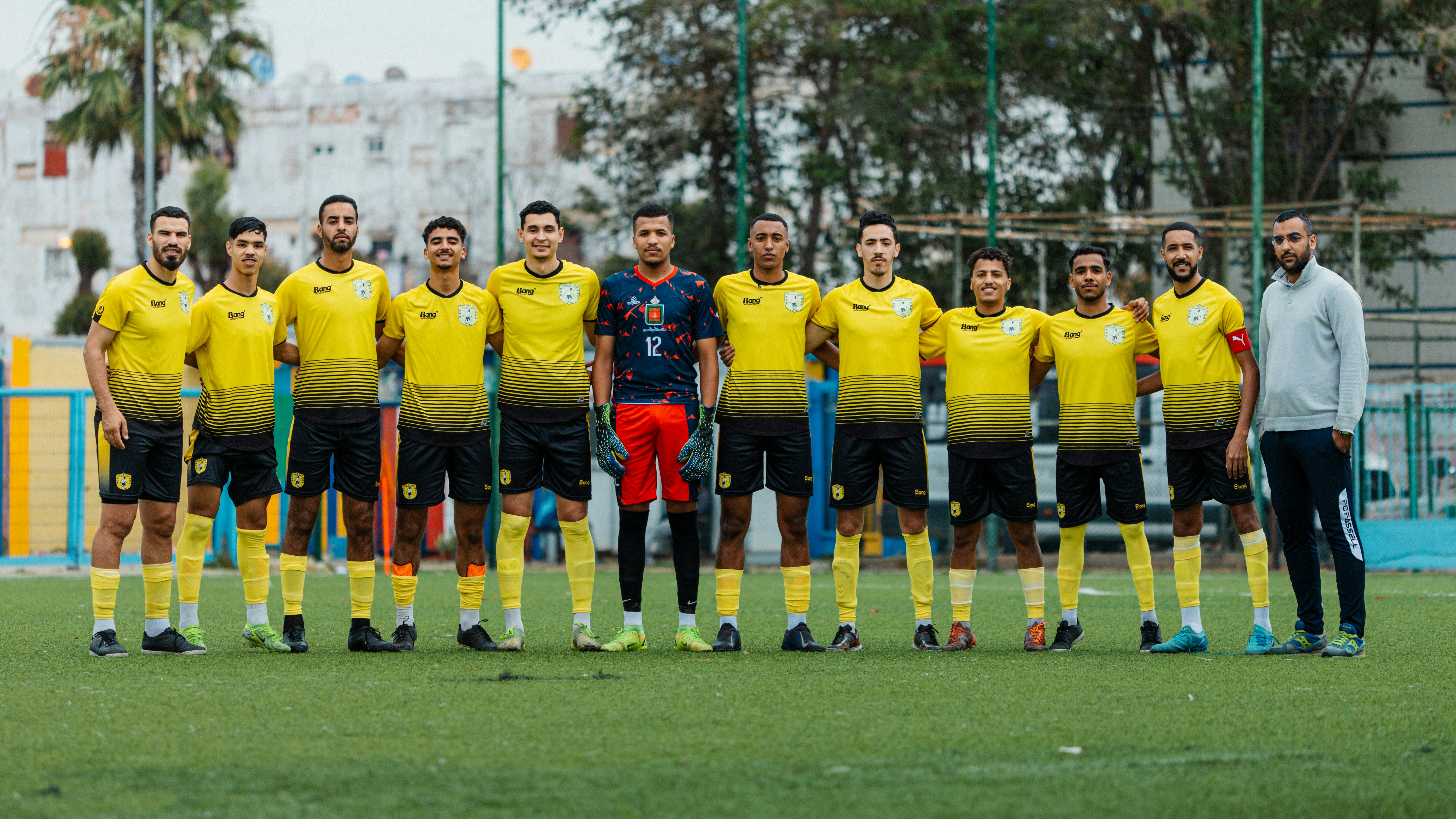 Un enfoque bayesiano para la selección de la siguiente mejor vista específica de la tarea con geometría incierta