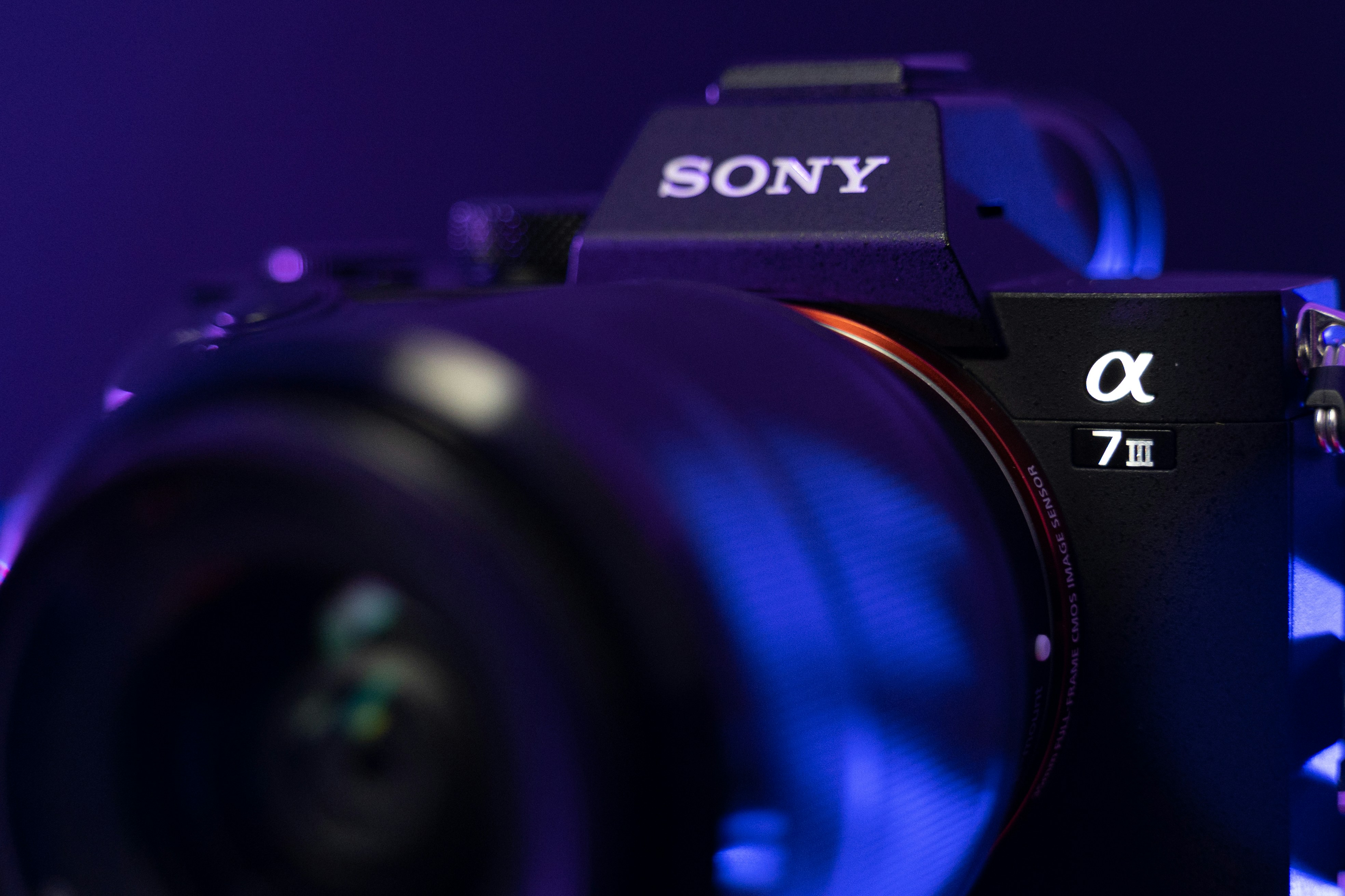 Sony aumenta su nueva A7R VI a 66.8 megapíxeles y eleva el precio a $4,500